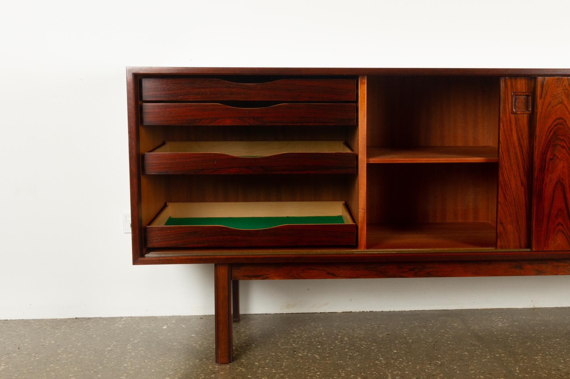 Rosewood Vintage Danish Model 21 Sideboard from Omann Jun, 1960s
