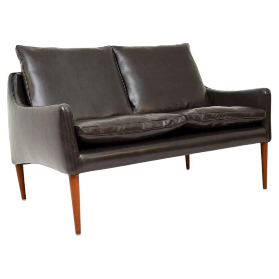 Vintage Danish Model 800 Leather Sofa by Hans Olsen For Sale