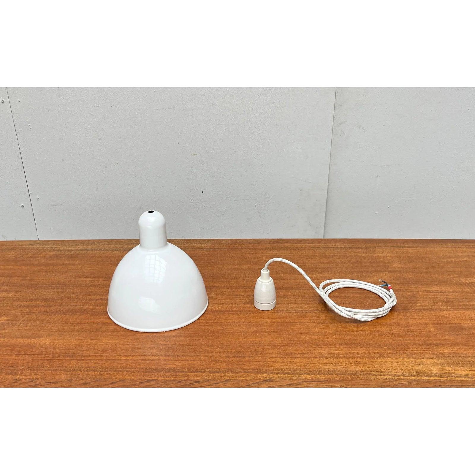 Lampada a sospensione danese vintage Model ES Pendel Enamel di Edgar Schlaefle, anni '80 in vendita 5