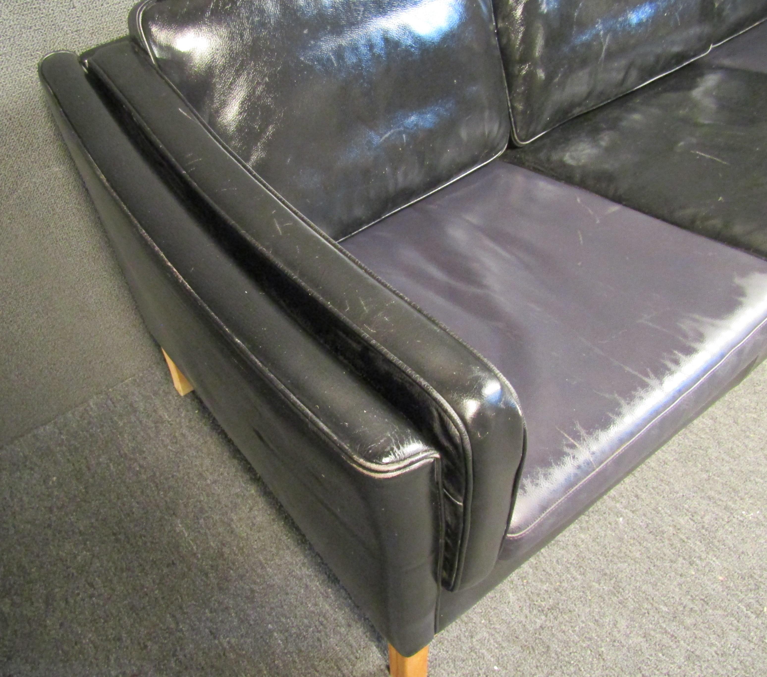 Mid-20th Century Vintage Danish Moden Stouby Sofa For Sale