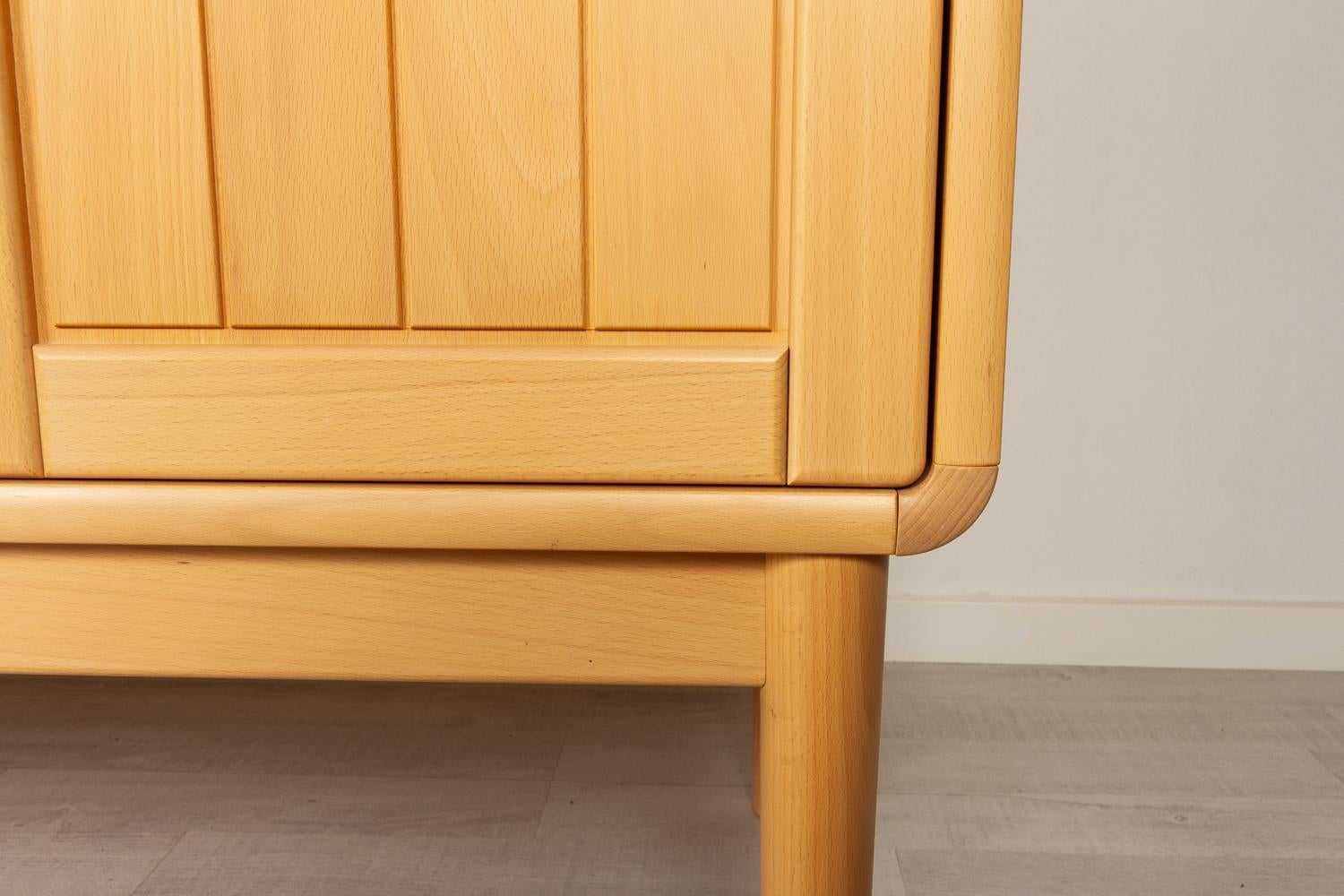 Credenza moderna danese d'epoca in faggio di Falsig Møbelfabrik, anni '1980 in vendita 4
