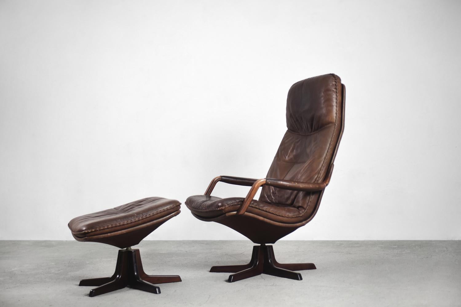 Vintage Danish Modern Brown Leather Easy Chair & Ottoman Set from Berg Furniture For Sale 6