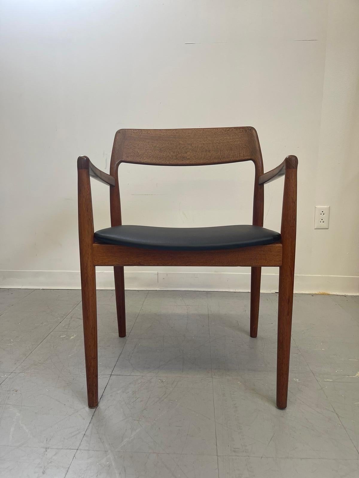 Late 20th Century Vintage Danish Modern Dining Chairs by Jl Moller Set of 4. For Sale