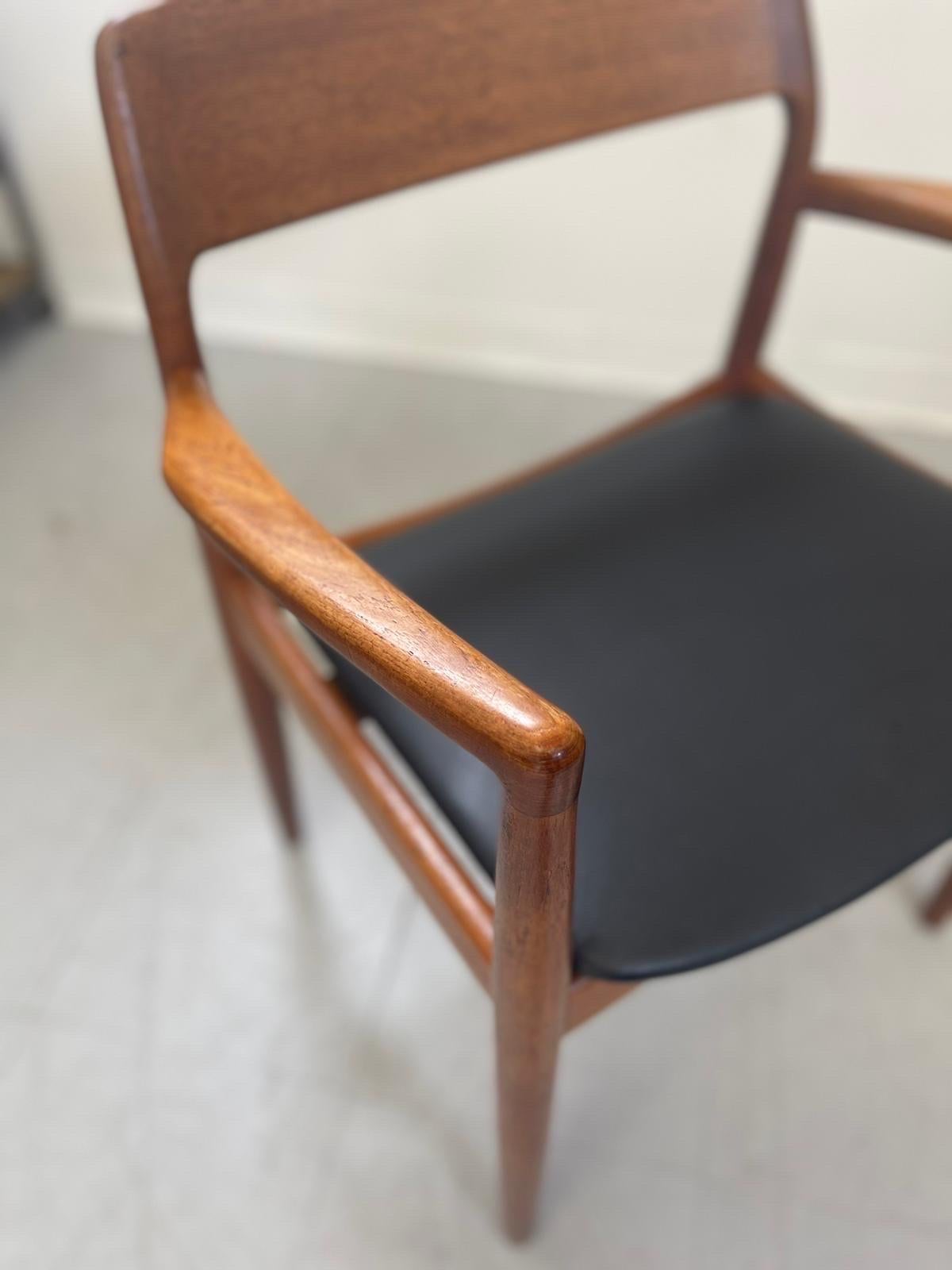 Vintage Danish Modern Dining Chairs by Jl Moller Set of 4. For Sale 1