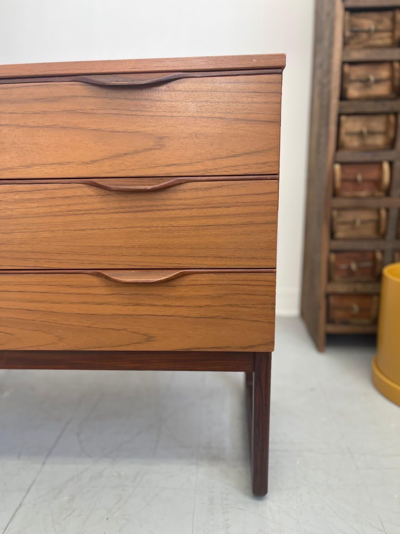 Late 20th Century Vintage Danish Modern Dresser With Unique Handles For Sale