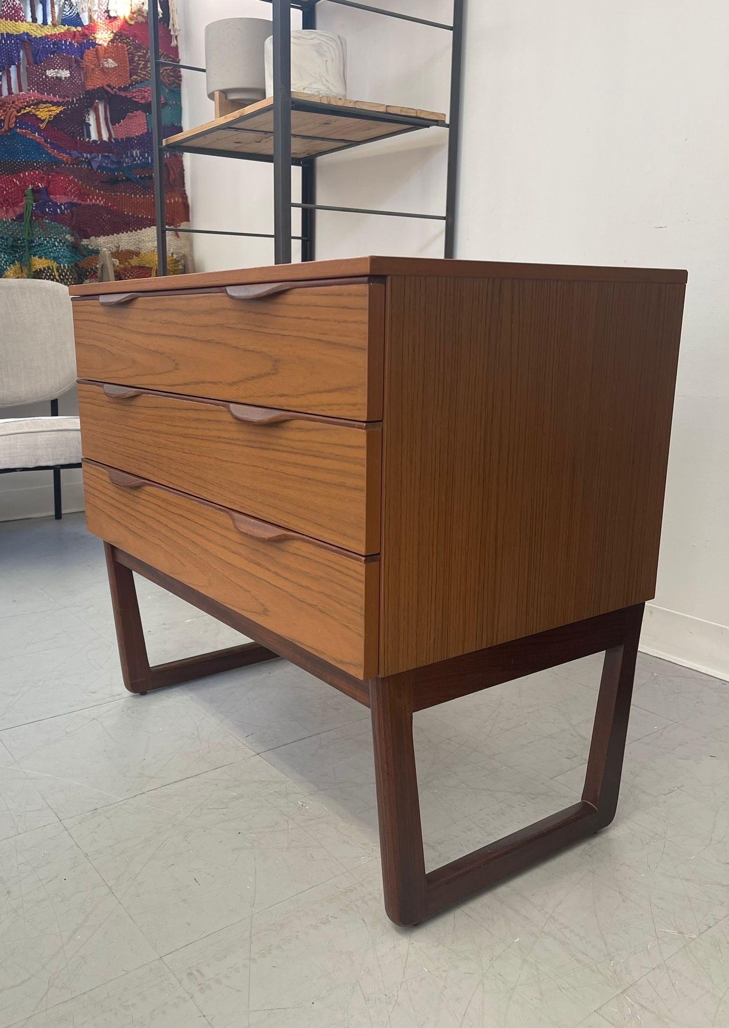 Vintage Danish Modern Dresser With Unique Handles For Sale 1