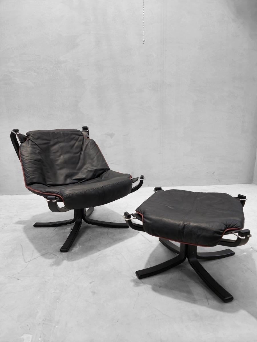 Vintage Danish Modern Falcon Leather Lounge Chair & Ottoman by Vatne Mobler For Sale 1