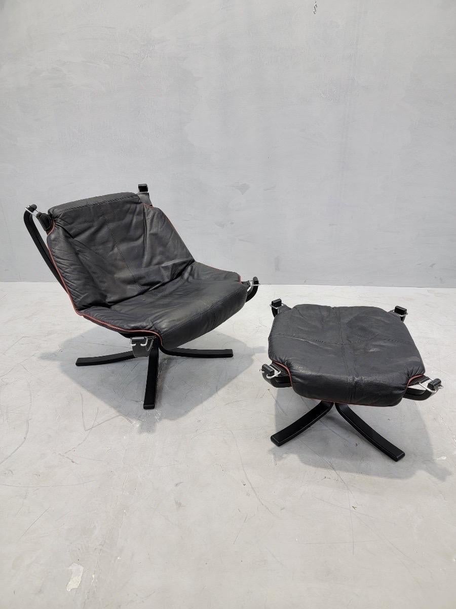 Vintage Danish Modern Falcon Leather Lounge Chair & Ottoman by Vatne Mobler For Sale 2