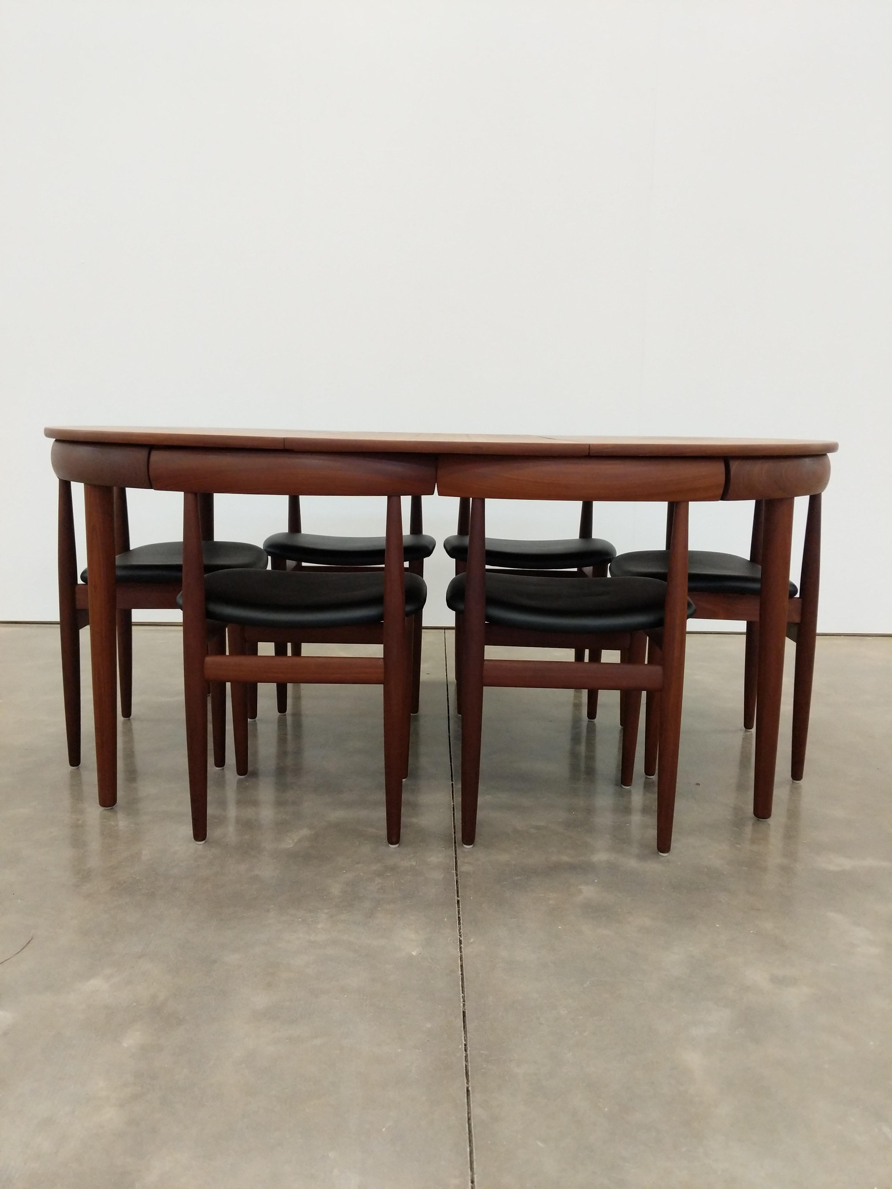 Vintage Danish Modern Hans Olsen Dining Set In Good Condition In Gardiner, NY