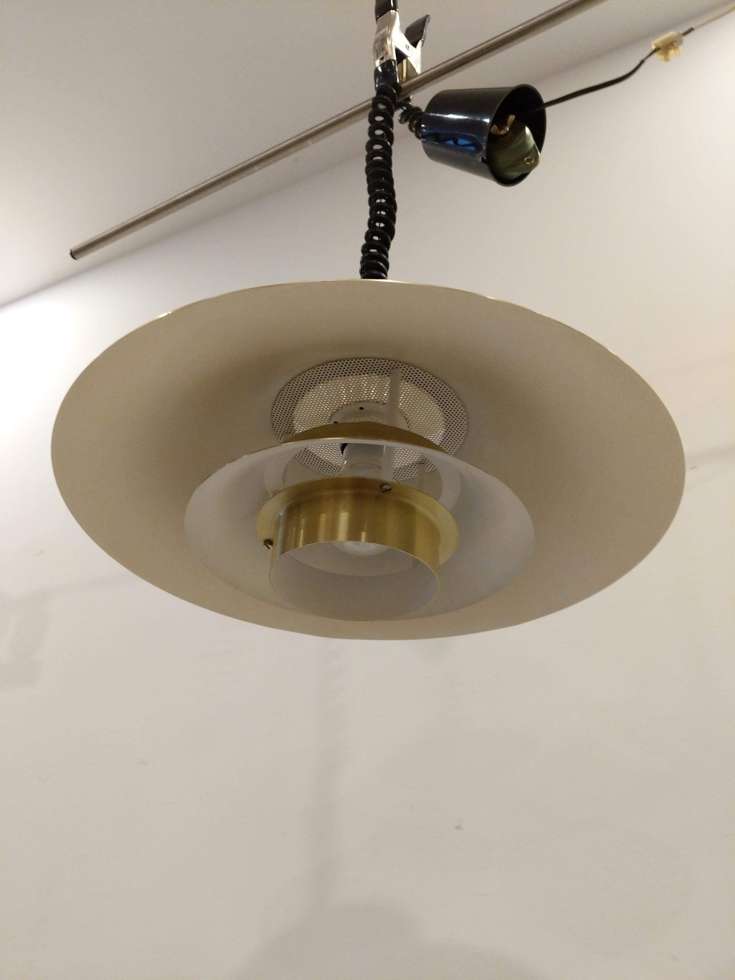 Mid-Century Modern Lampe danoise moderne vintage en vente