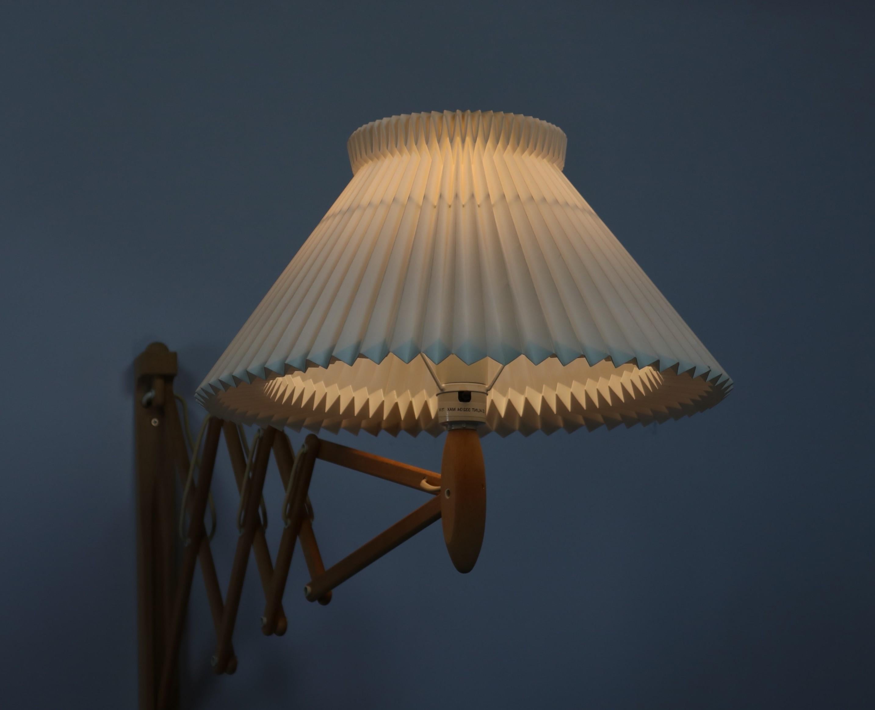 le klint scissor lamp