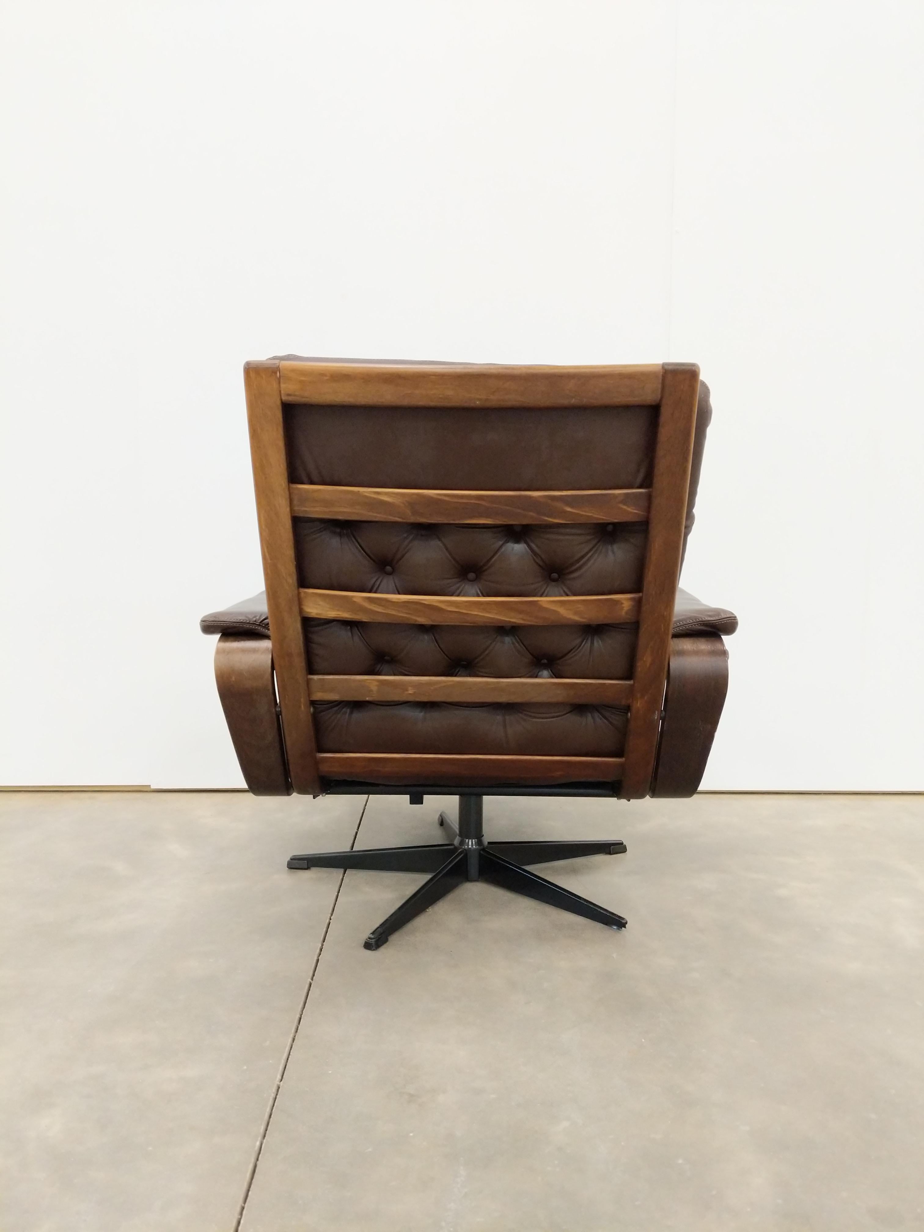 Sillón moderno danés vintage de cuero de Coja Moderno de mediados de siglo en venta