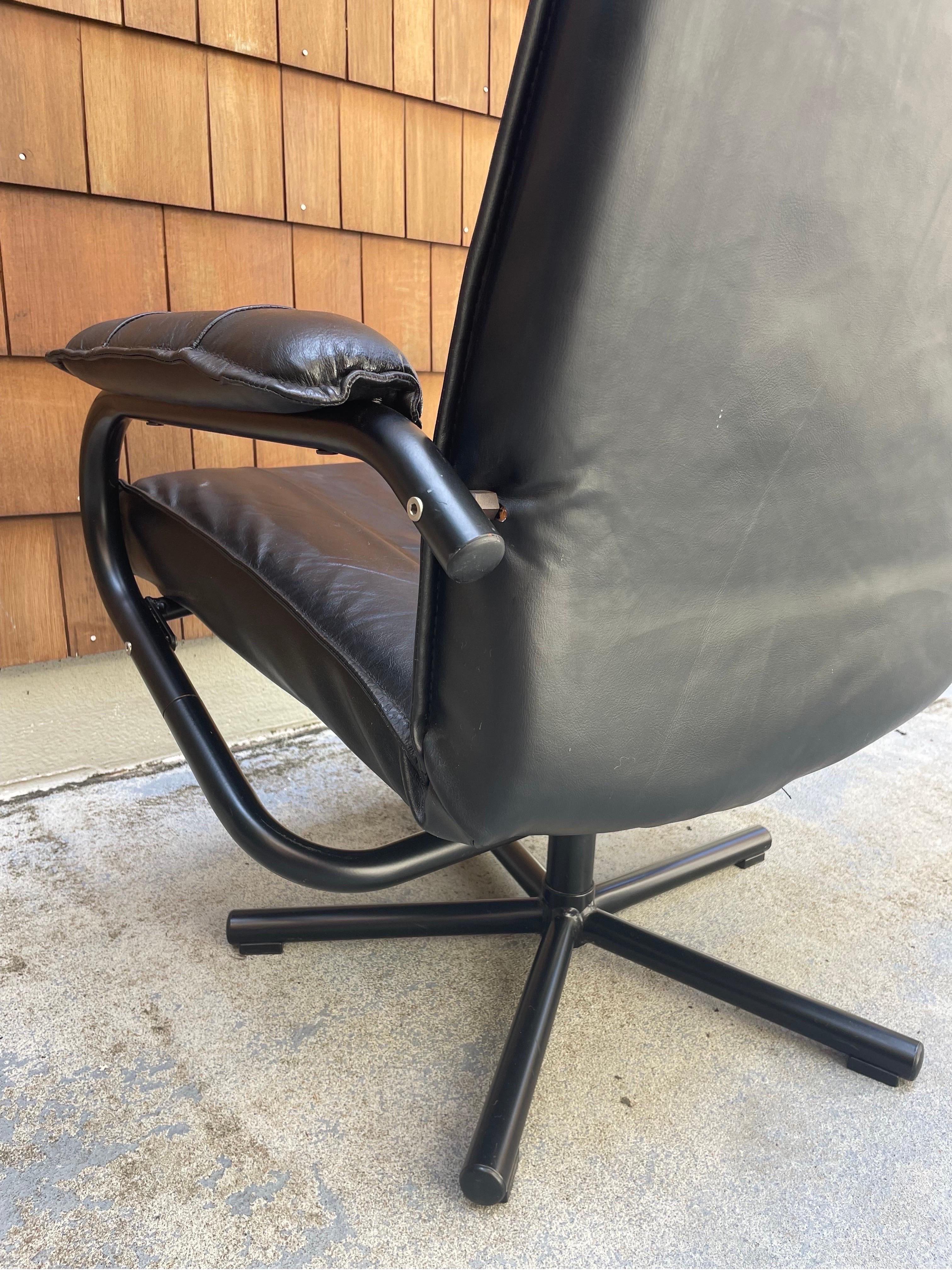 Vintage Danish Modern Leather Lounge Chair with Ottoman by Kebe 'Pair Available' In Good Condition For Sale In Audubon, NJ