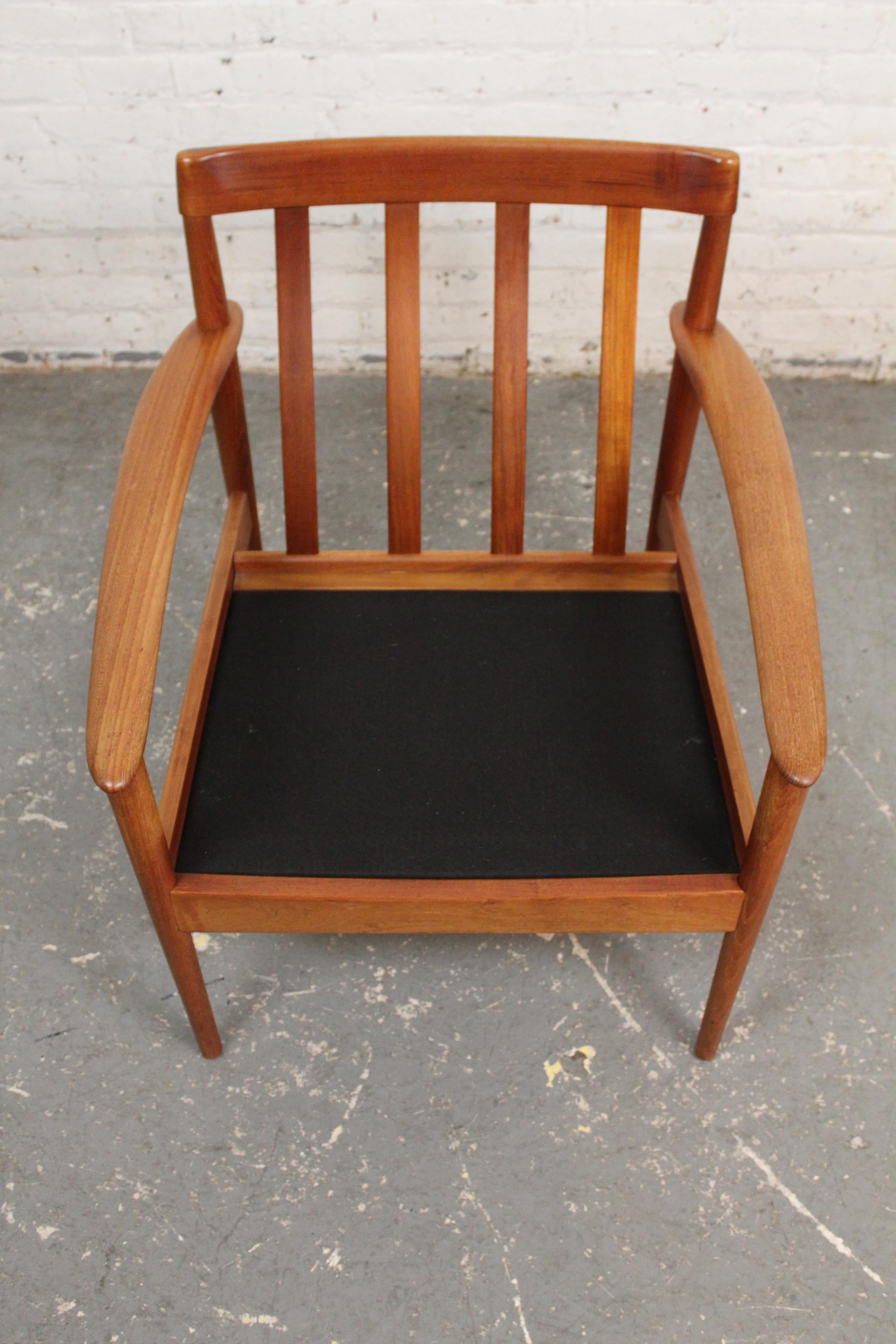 Vintage Danish Modern Lounge Chair by Grete Jalk for Poul Jensen 4
