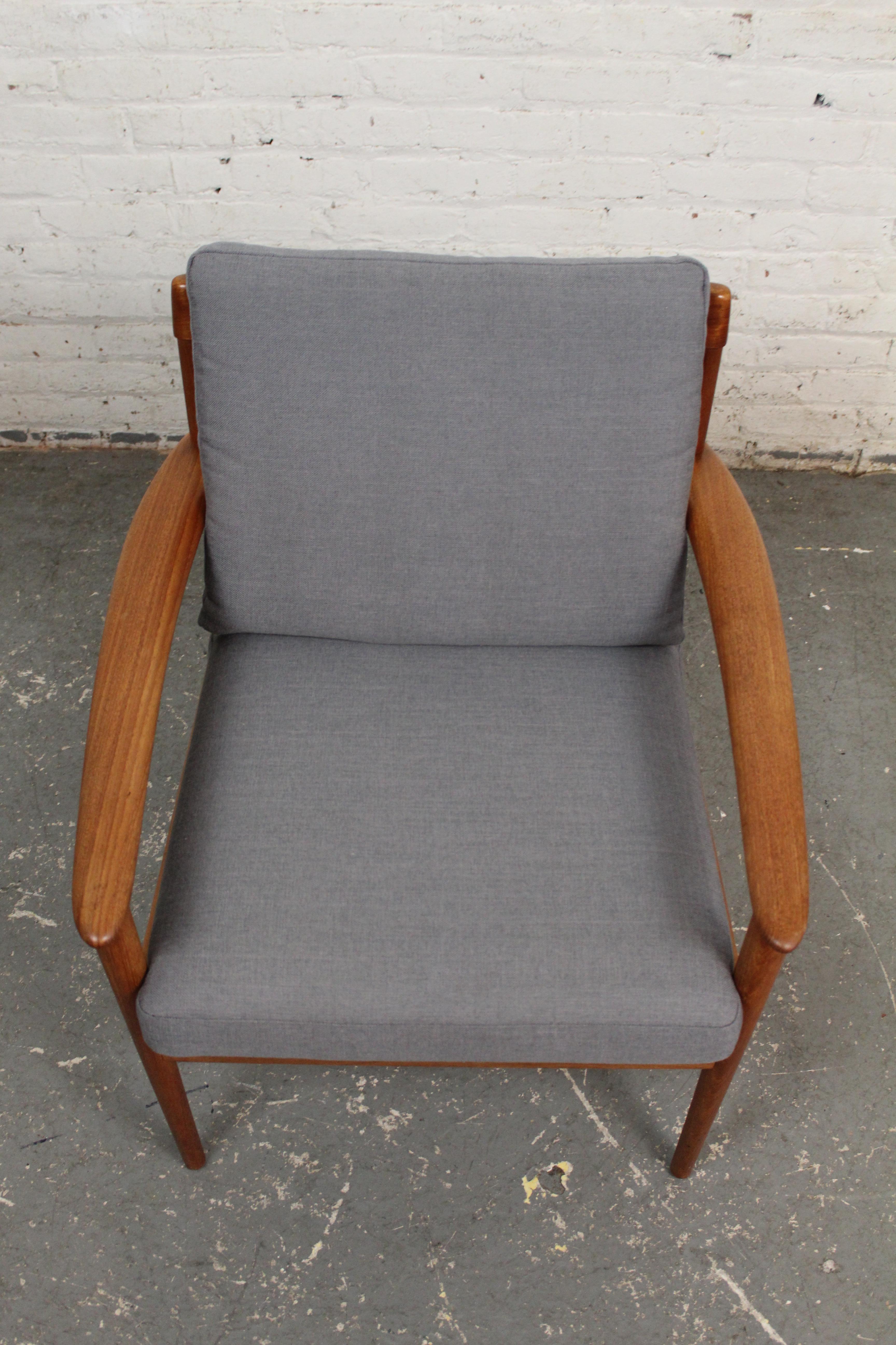 Vintage Danish Modern Lounge Chair by Grete Jalk for Poul Jensen 1
