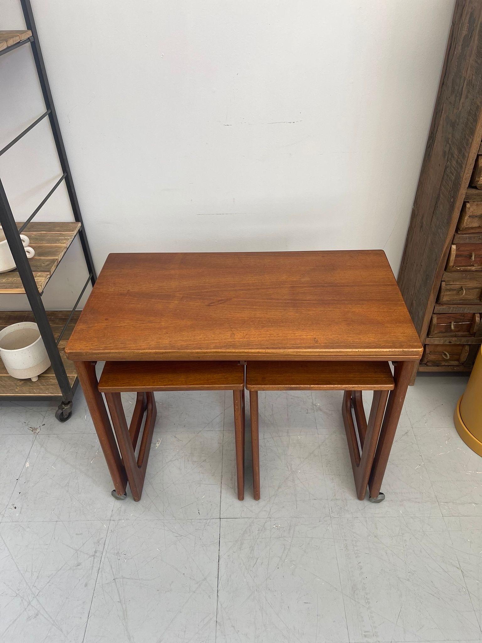 Late 20th Century Vintage Danish Modern Nesting Table With Flip Top Uk Import For Sale