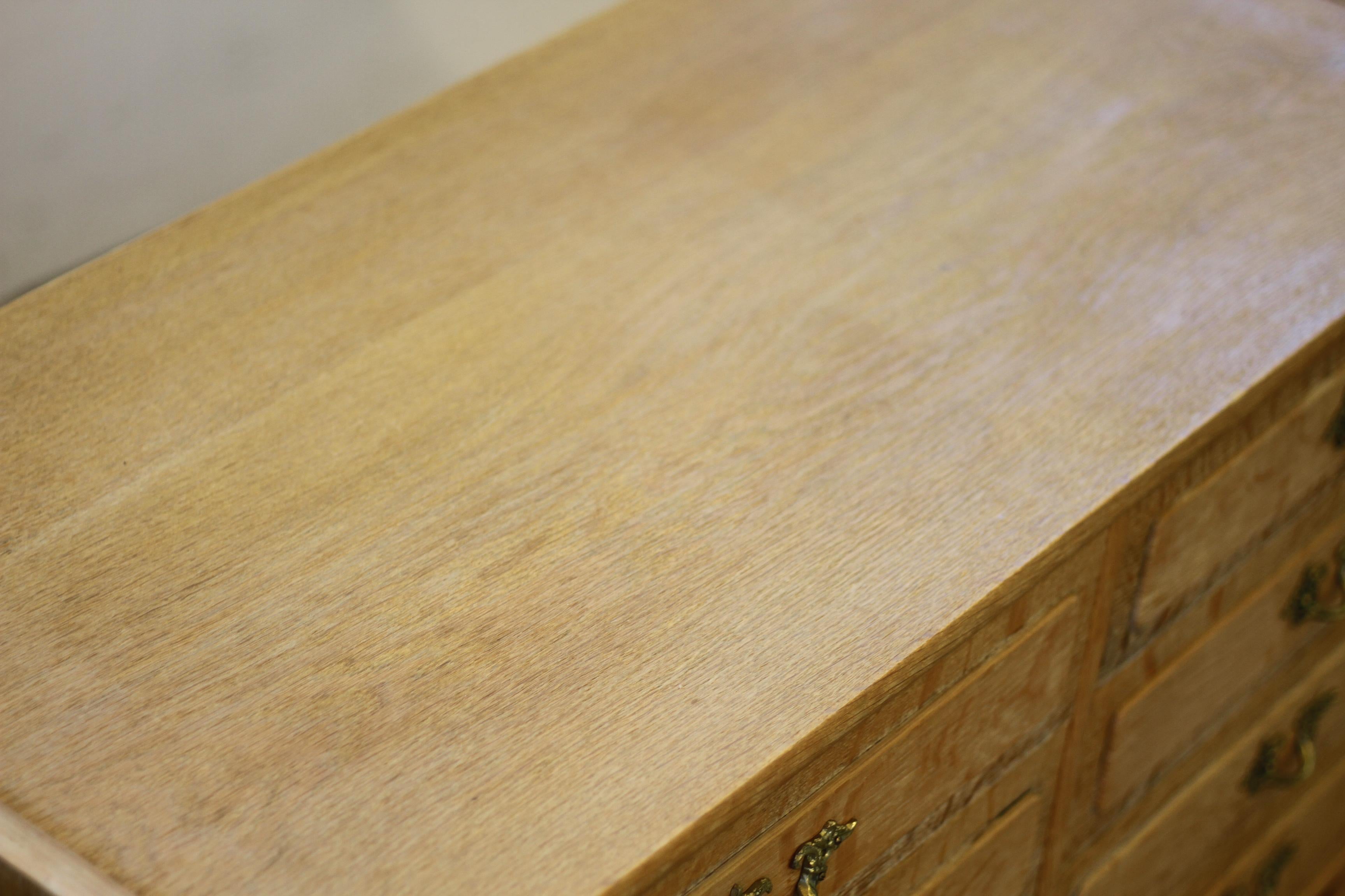Armadi moderni danesi d'epoca in Oak, stile Kjærnulf, anni '60. Set di 2 in vendita 2
