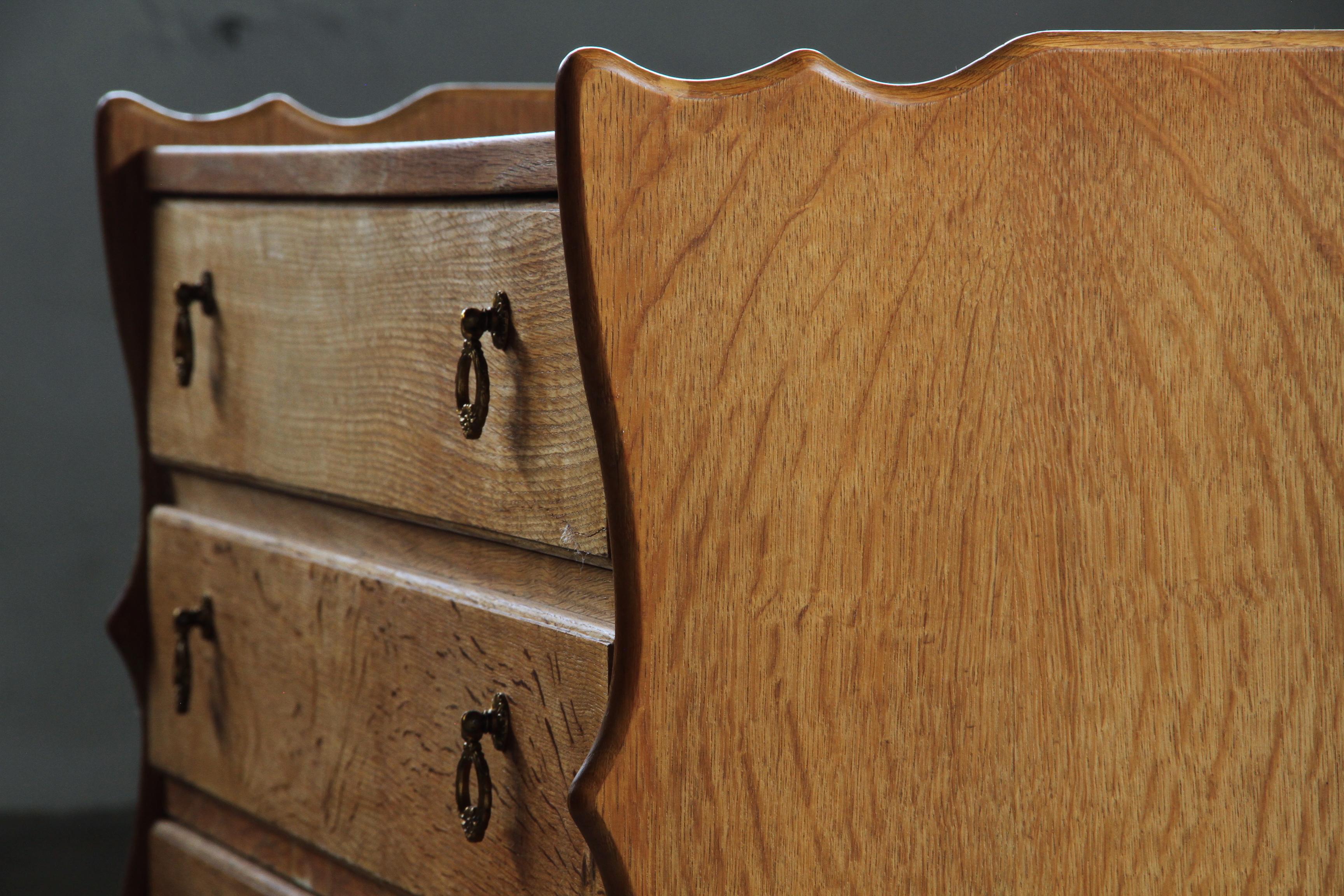 Vintage Danish Modern Oak Dresser zugeschrieben Kjærnulf, 1960er Jahre im Angebot 1