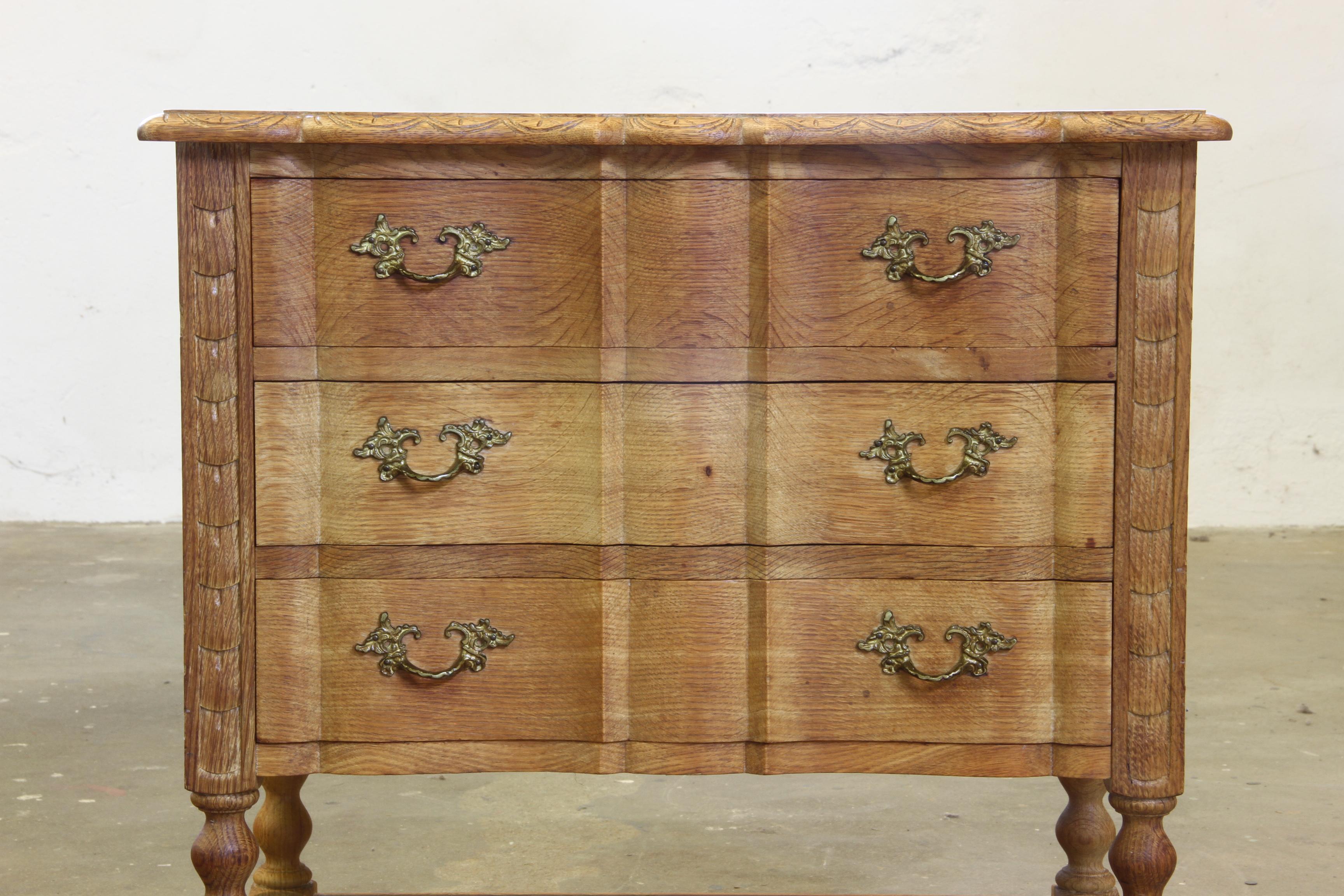 Vintage Danish Modern Oak Nightstands in the style of Henning Kjærnulf, 1960s, S For Sale 4