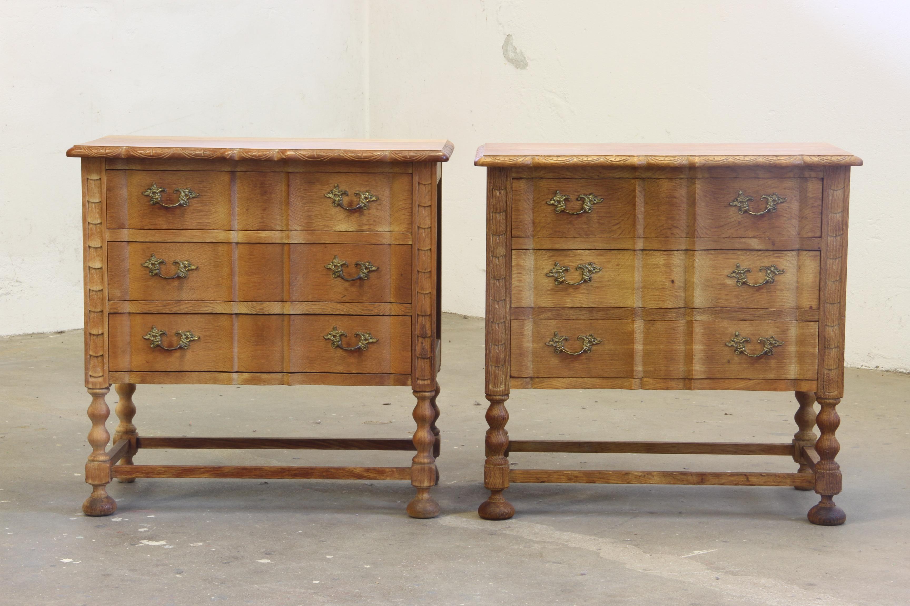Mid-20th Century Vintage Danish Modern Oak Nightstands in the style of Henning Kjærnulf, 1960s, S For Sale