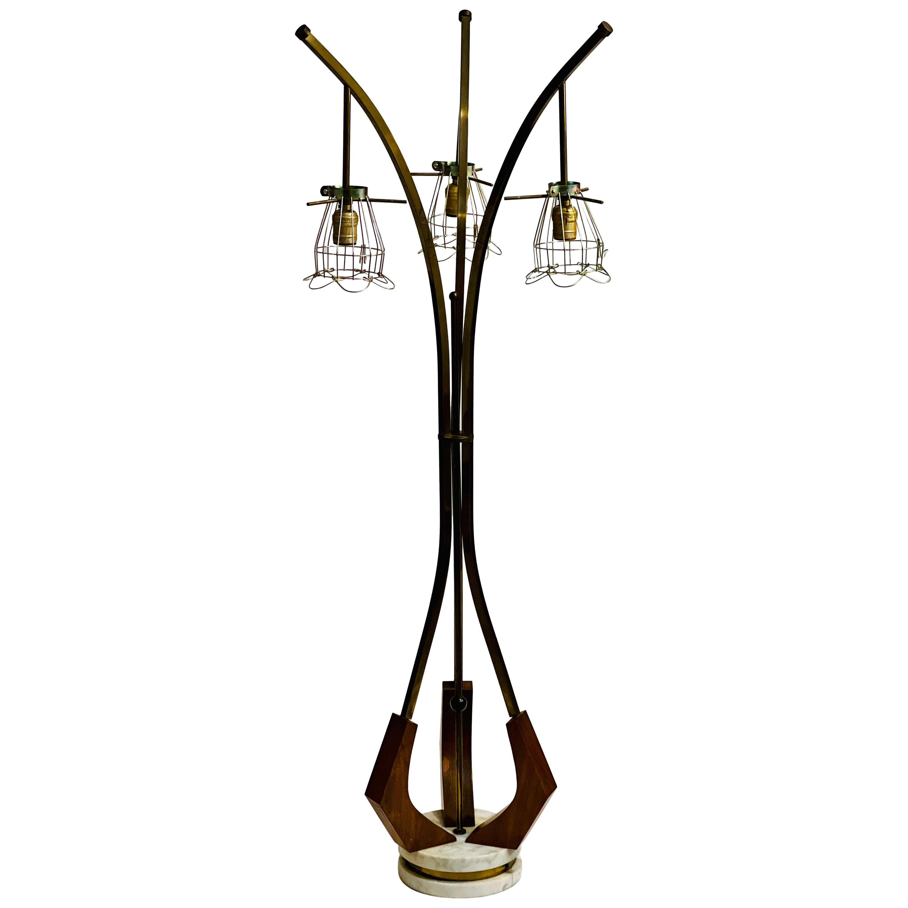 Lámpara de pie vintage danesa moderna orgánica de tres luces de teca y latón