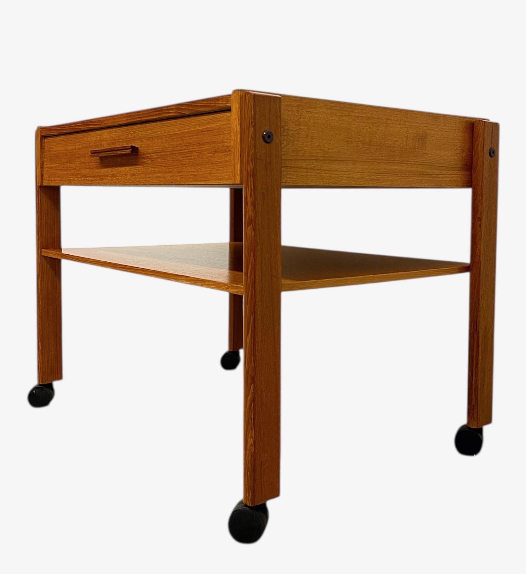 20th Century Vintage Danish Modern Rolling Side Table with Drawer and Lower Shelf For Sale