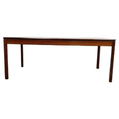Dänischer moderner Vintage-Couchtisch aus Rosenholz