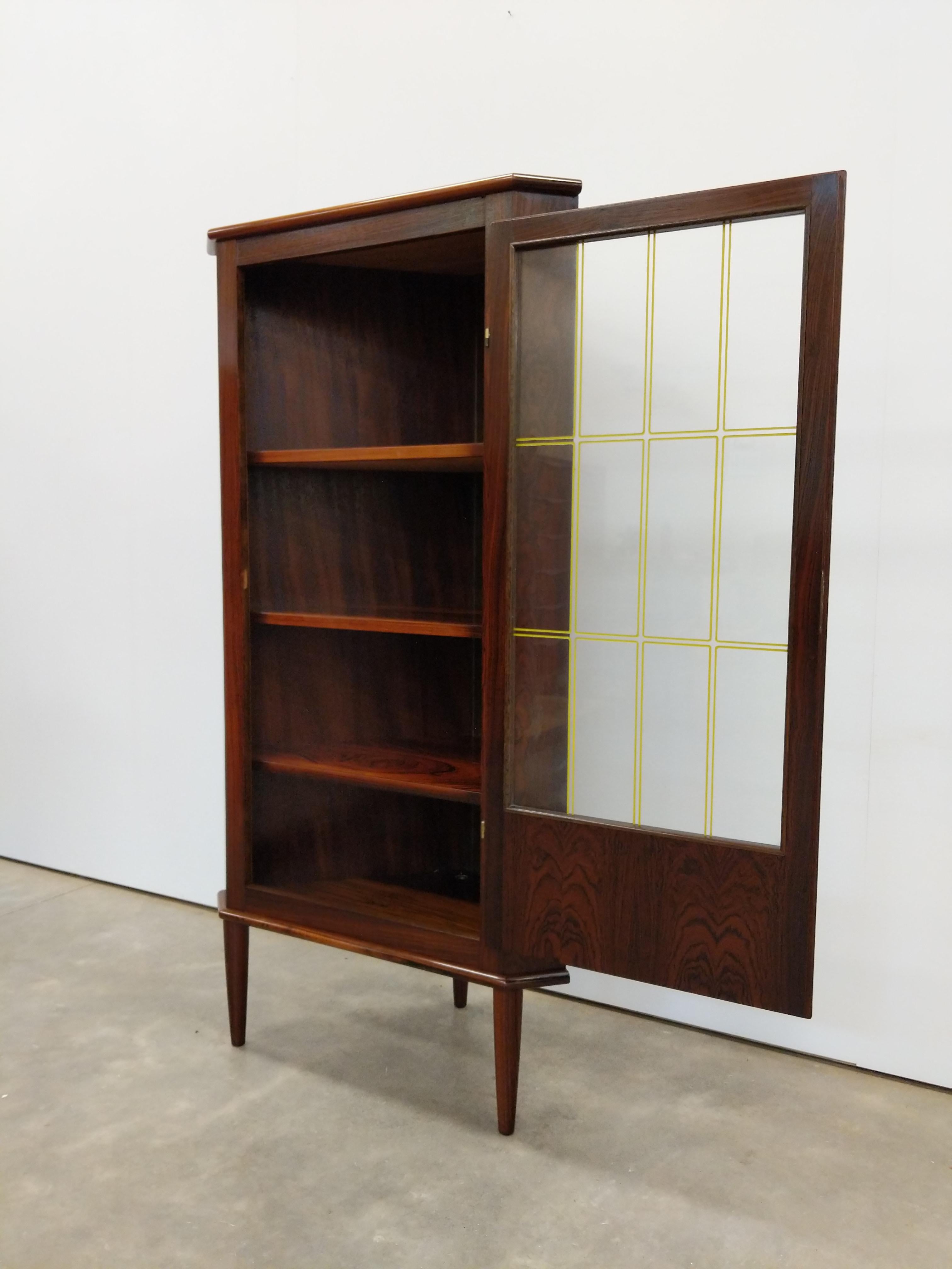 Mid-Century moderno Mobile angolare danese moderno in palissandro d'epoca in vendita