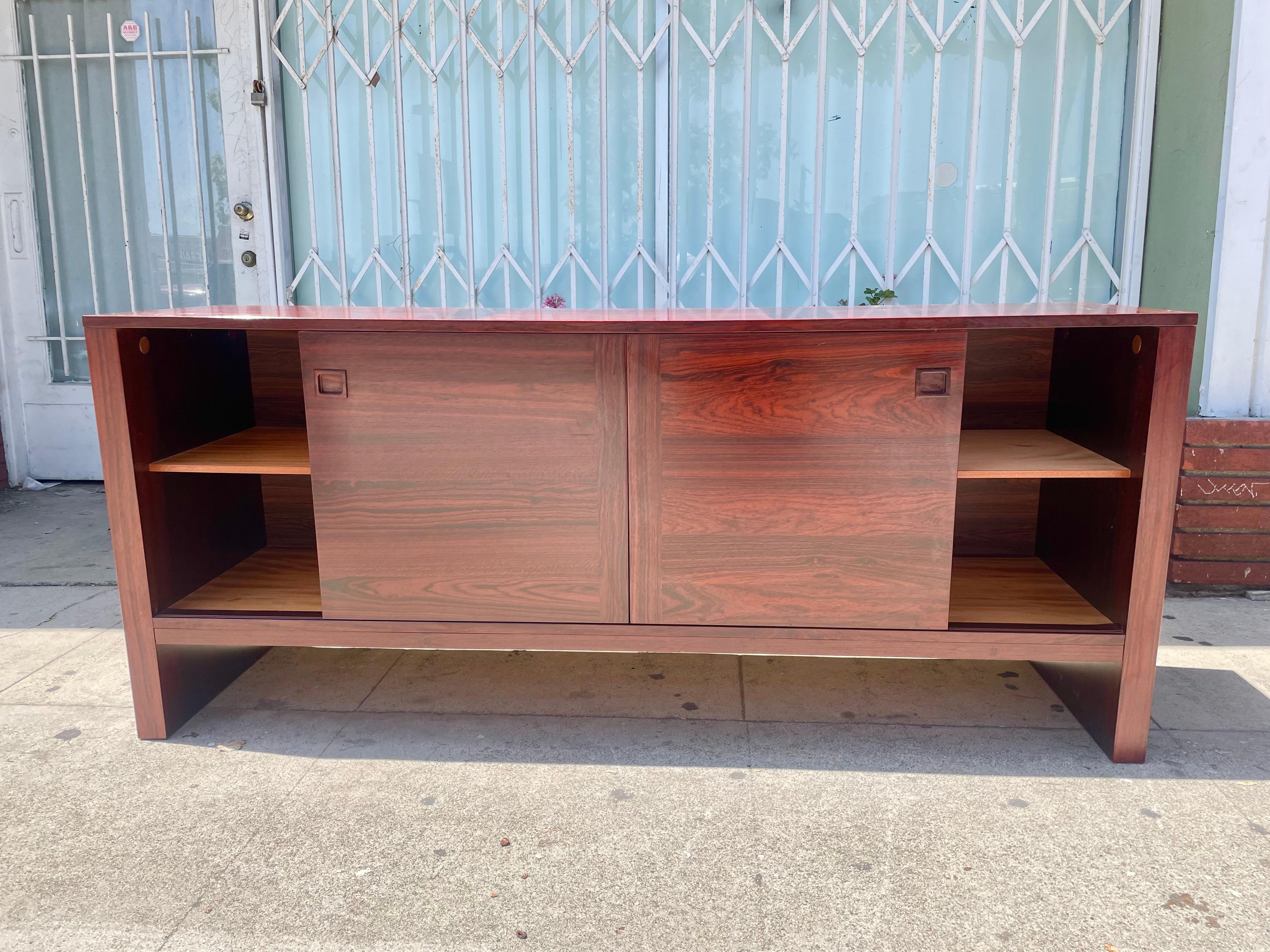 Vintage Danish Modern Rosewood Credenza In Good Condition For Sale In North Hollywood, CA
