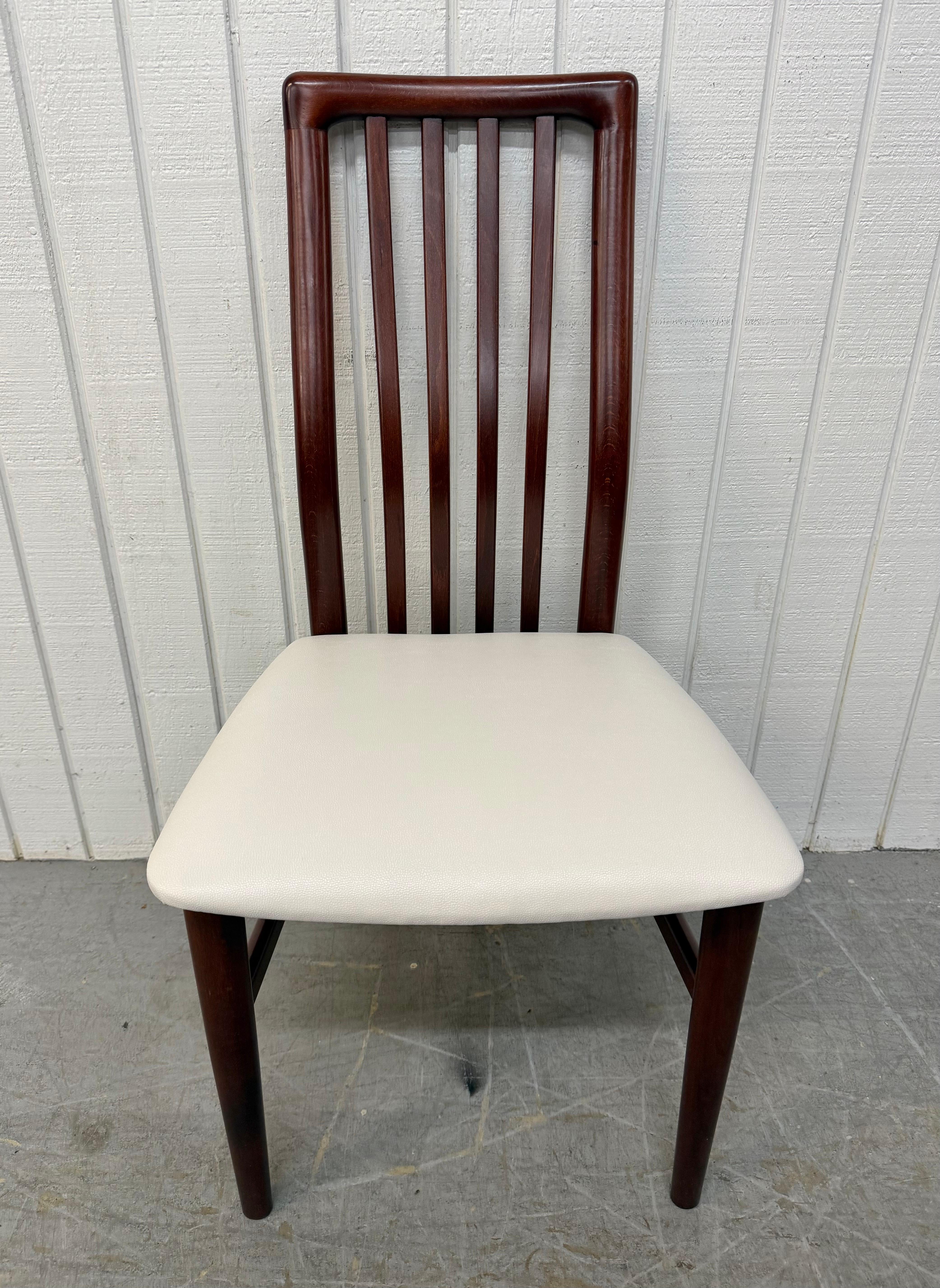 Vintage Danish Modern Rosewood Dining Chairs - Set of 12 en vente 2