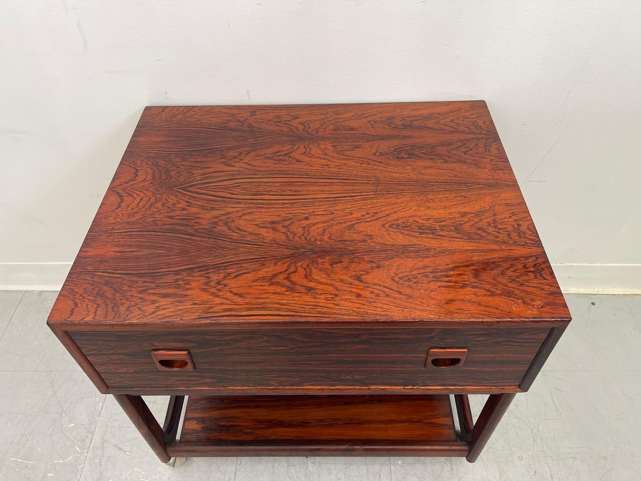 Vintage Danish Modern Rosewood Side Table on Casters. Uk Import For Sale 4