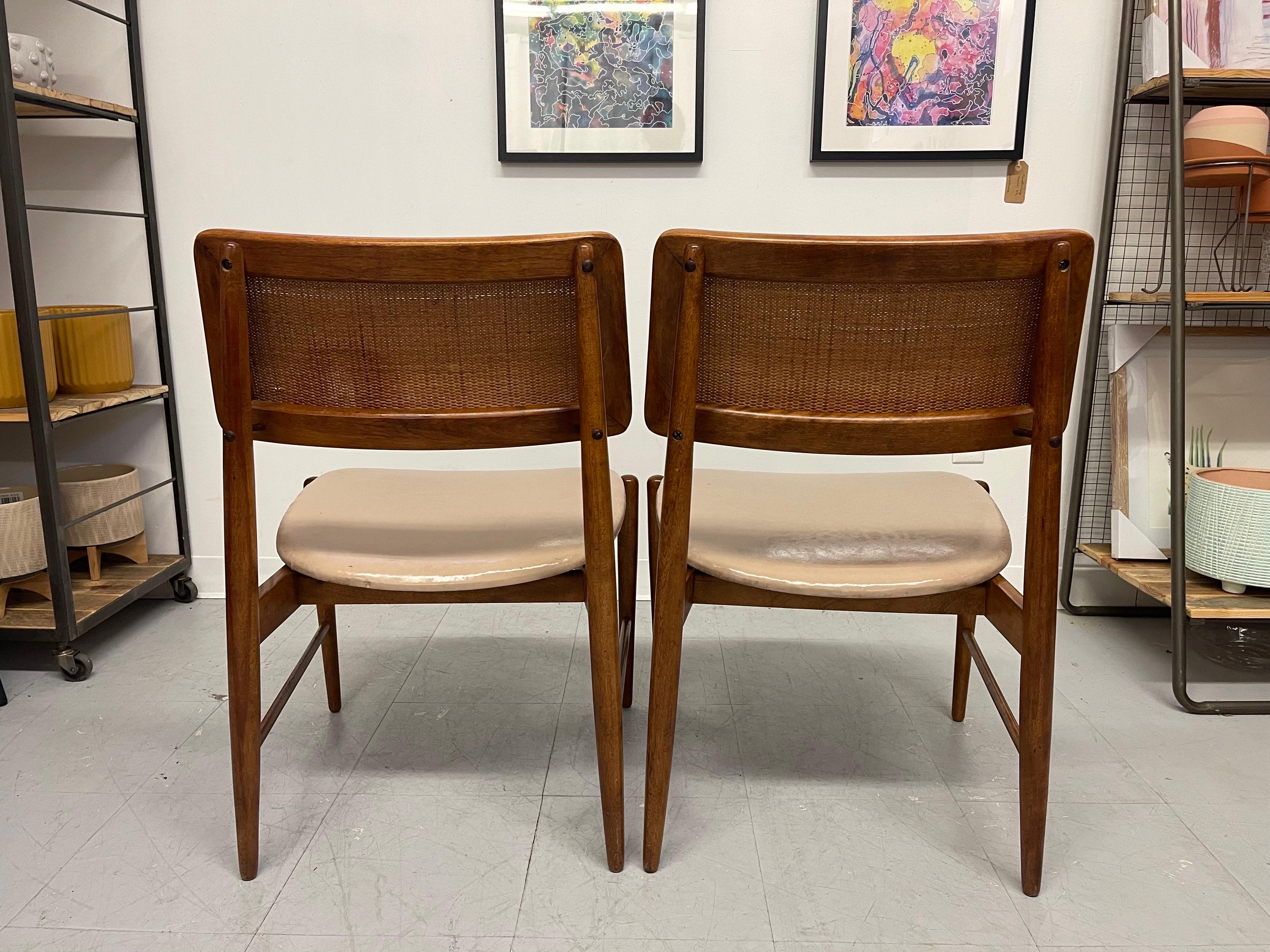Vintage Danish Modern Style Pair of Rattan Chairs. For Sale 2