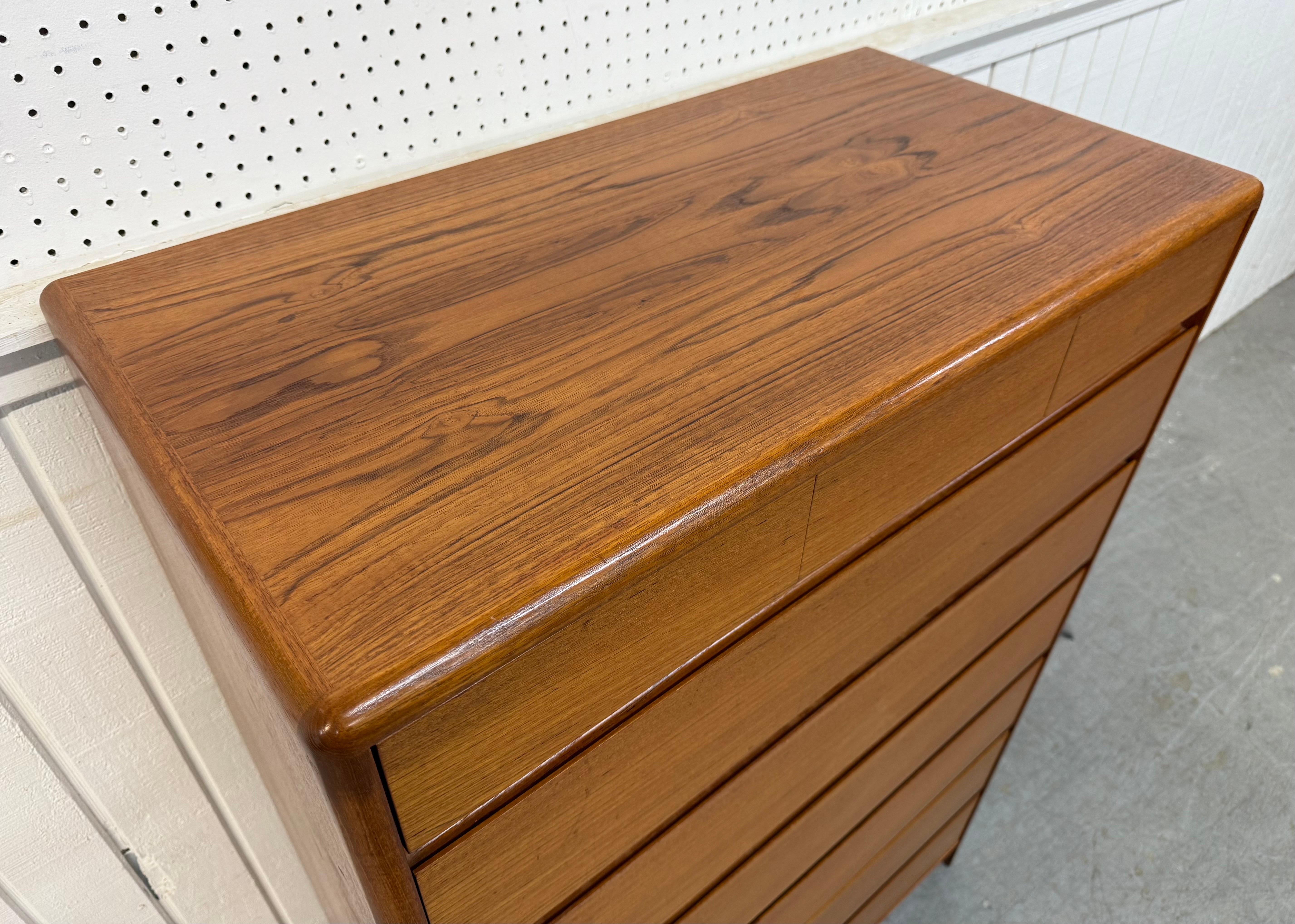 Vintage Danish Modern Teak 9-Drawer High Chest In Good Condition For Sale In Clarksboro, NJ