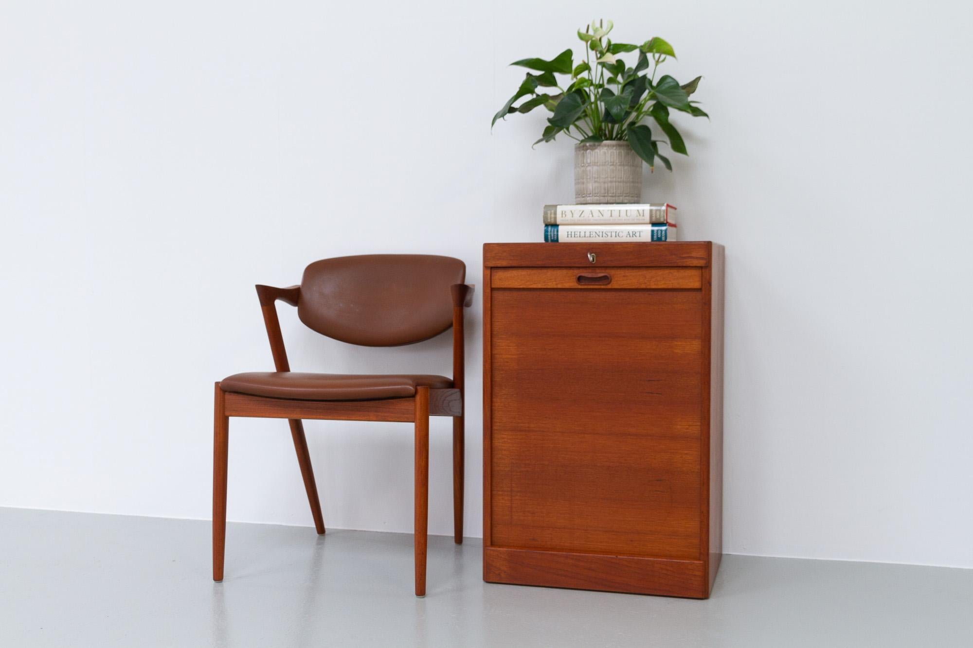 Vintage Danish Modern Teak Chair Model 42 by Kai Kristiansen, 1960s 14