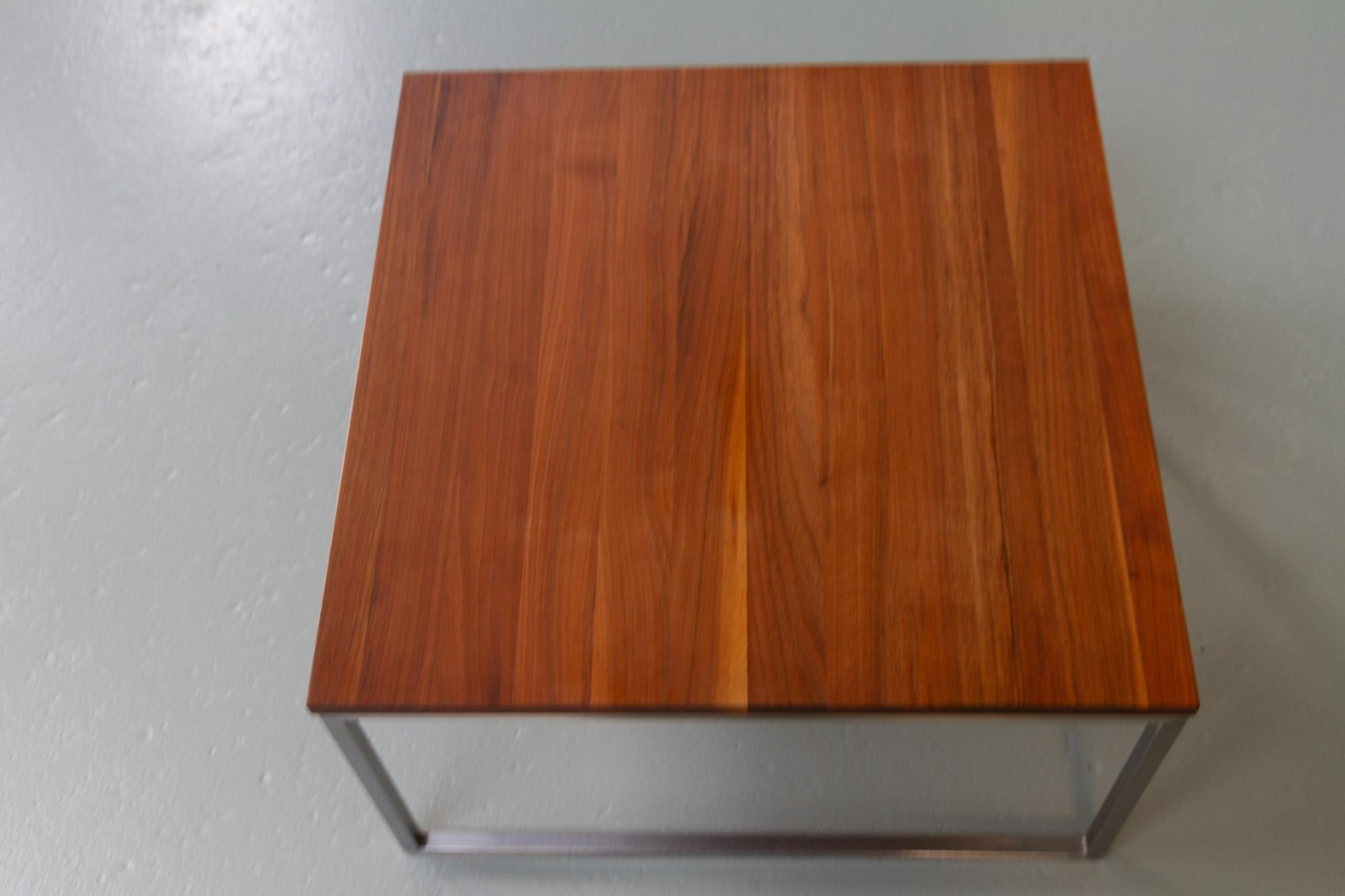 Danois Table basse danoise moderne vintage en teck, années 1960. en vente