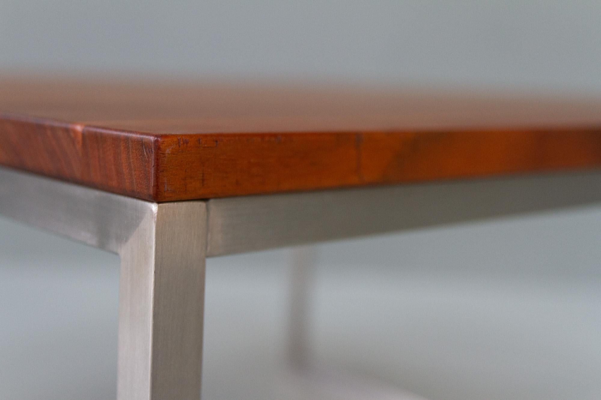 Dänischer moderner Teakholz-Couchtisch, 1960er-Jahre. im Angebot 2