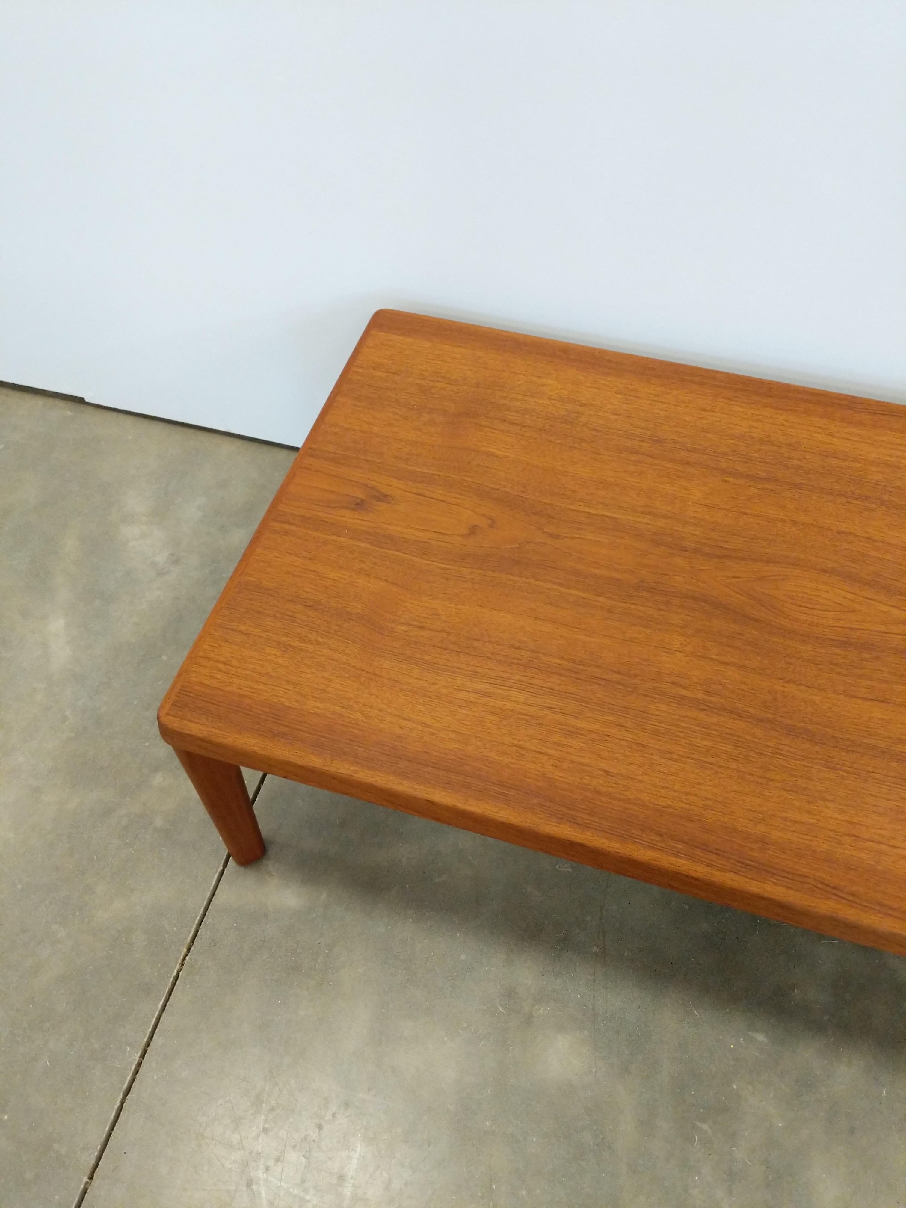 Vintage Danish Modern Teak Coffee Table by Henning Kjaernulf In Good Condition In Gardiner, NY