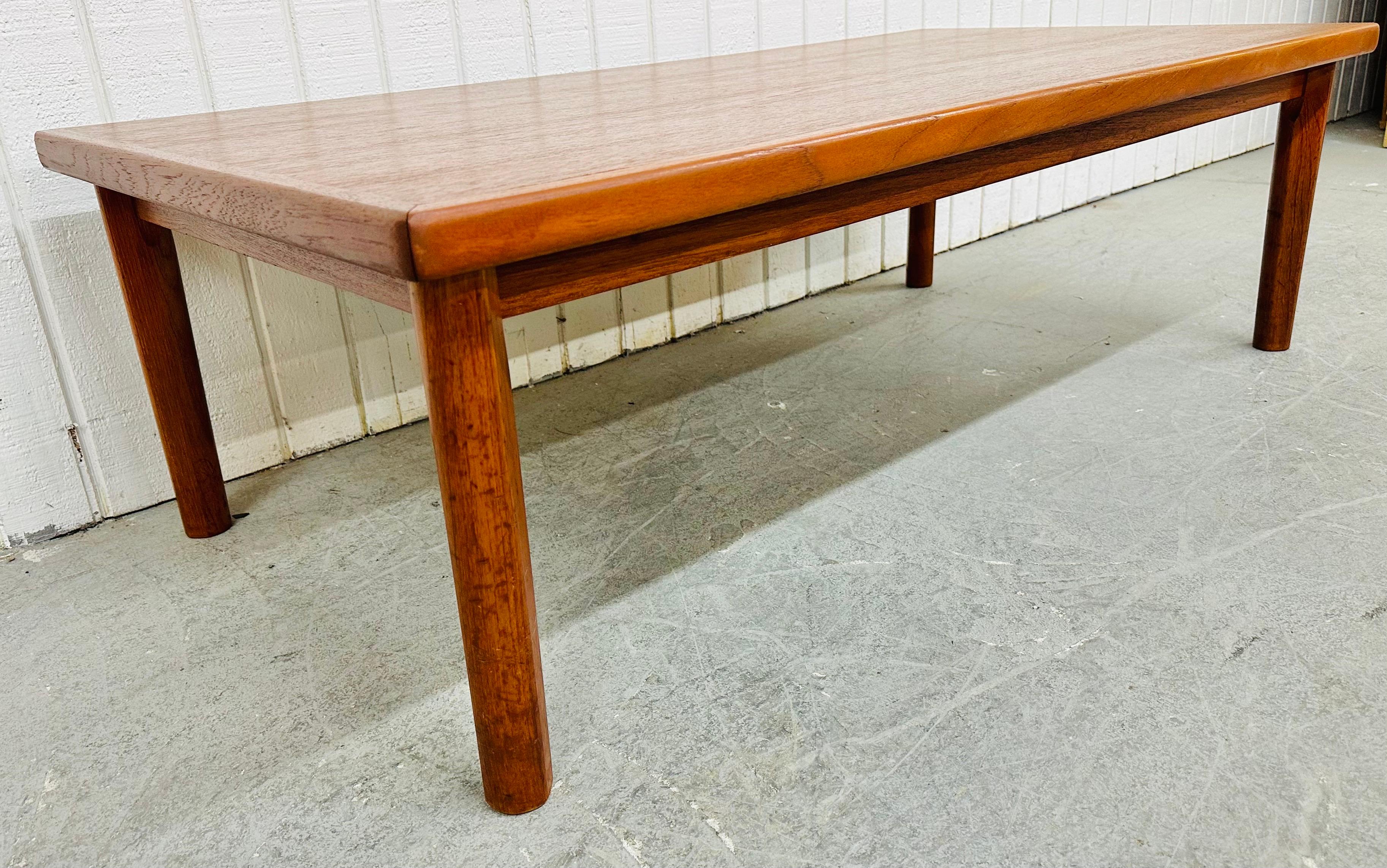 Danois Table basse danoise moderne vintage en teck en vente
