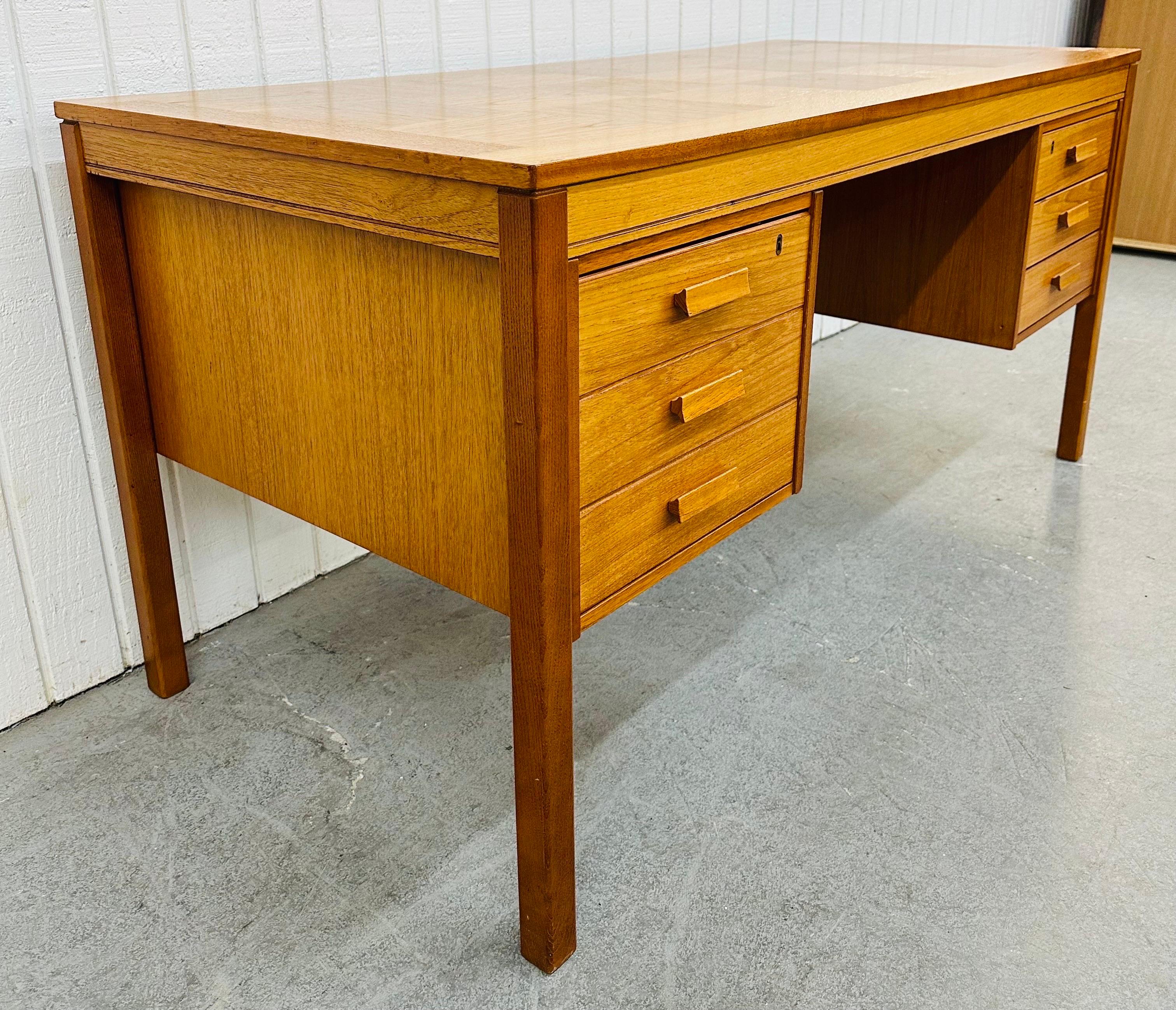 Mid-Century Modern Vintage Danish Modern Teak Desk For Sale