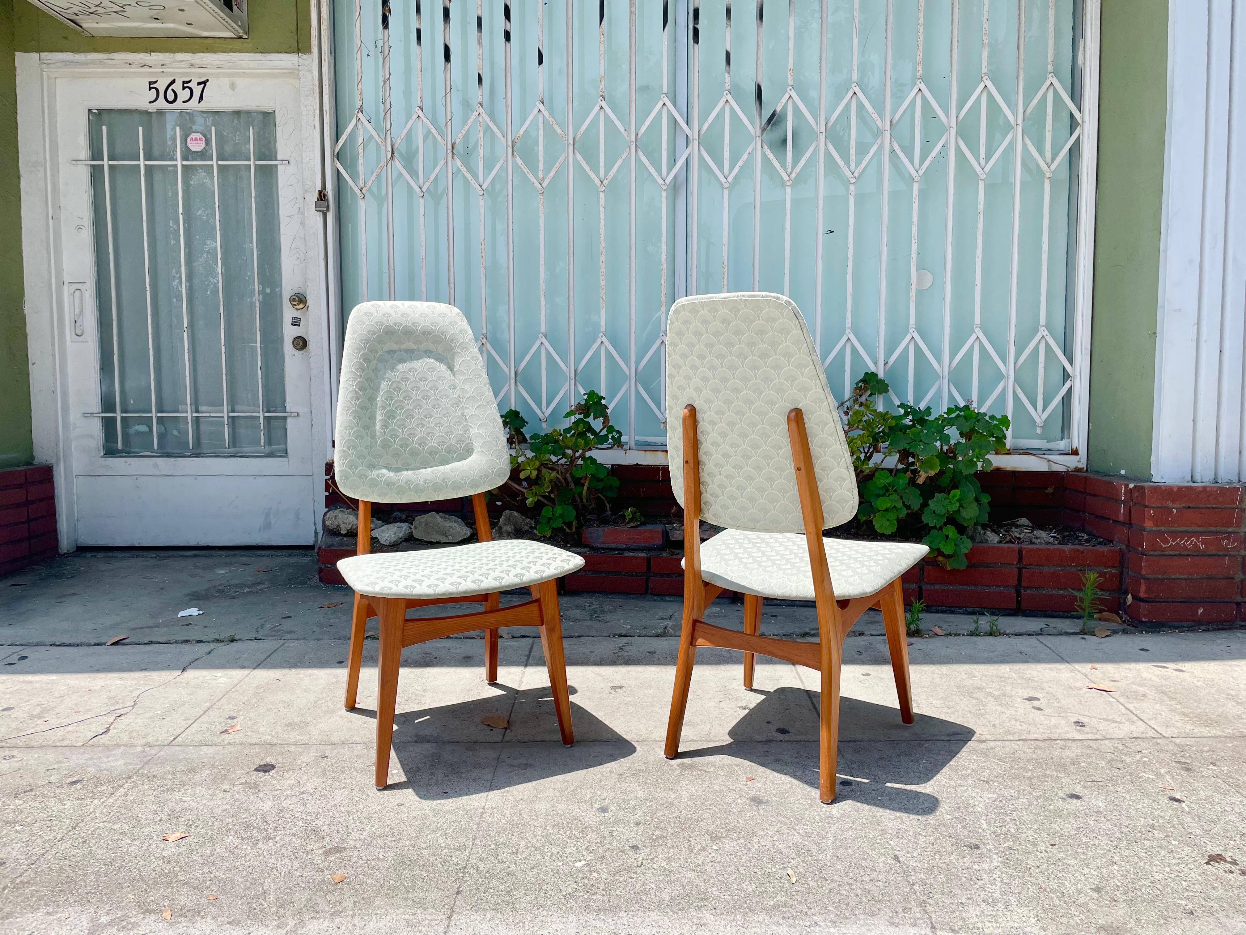 Vintage Danish Modern Teak Dining Chairs for Brødrene Sørheim For Sale 2