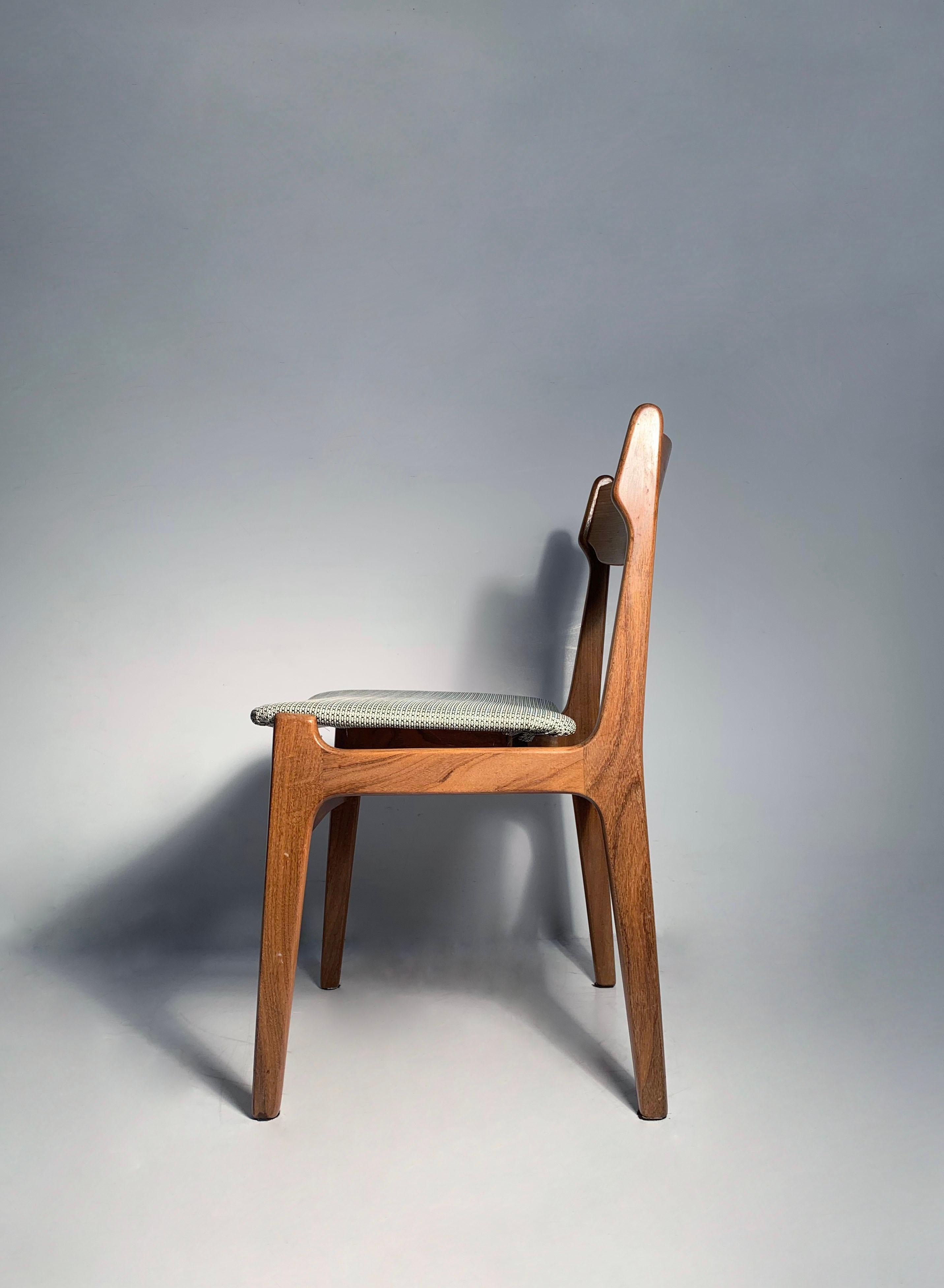 Mid-Century Modern Chaises de salle à manger danoises modernes vintage Erik Buch teck en vente