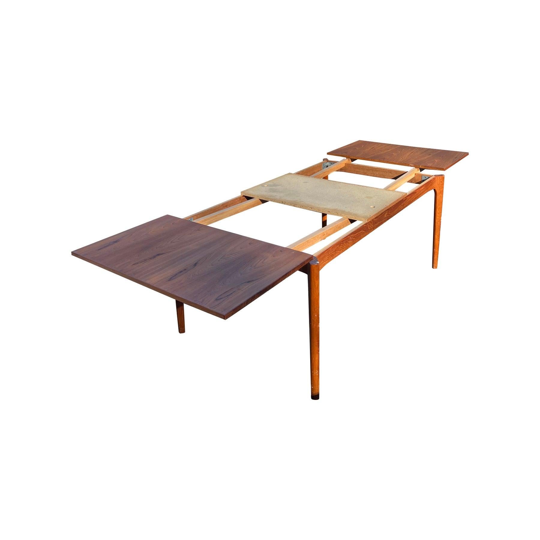 Vintage Danish Modern Teak Dining Table Extendable Retractable For Sale 3