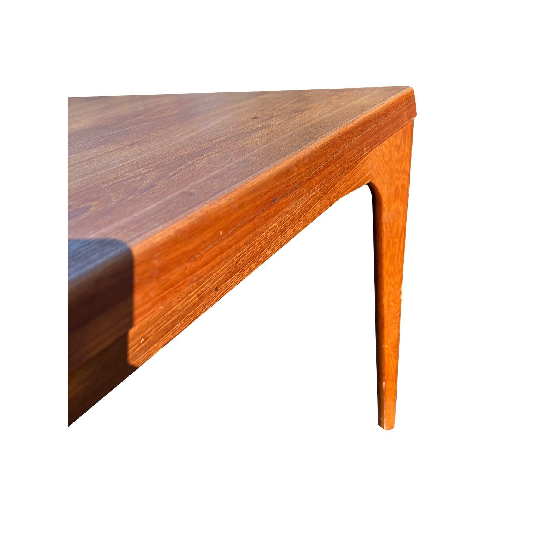 Vintage Danish Modern Teak Dining Table Extendable Retractable For Sale 4