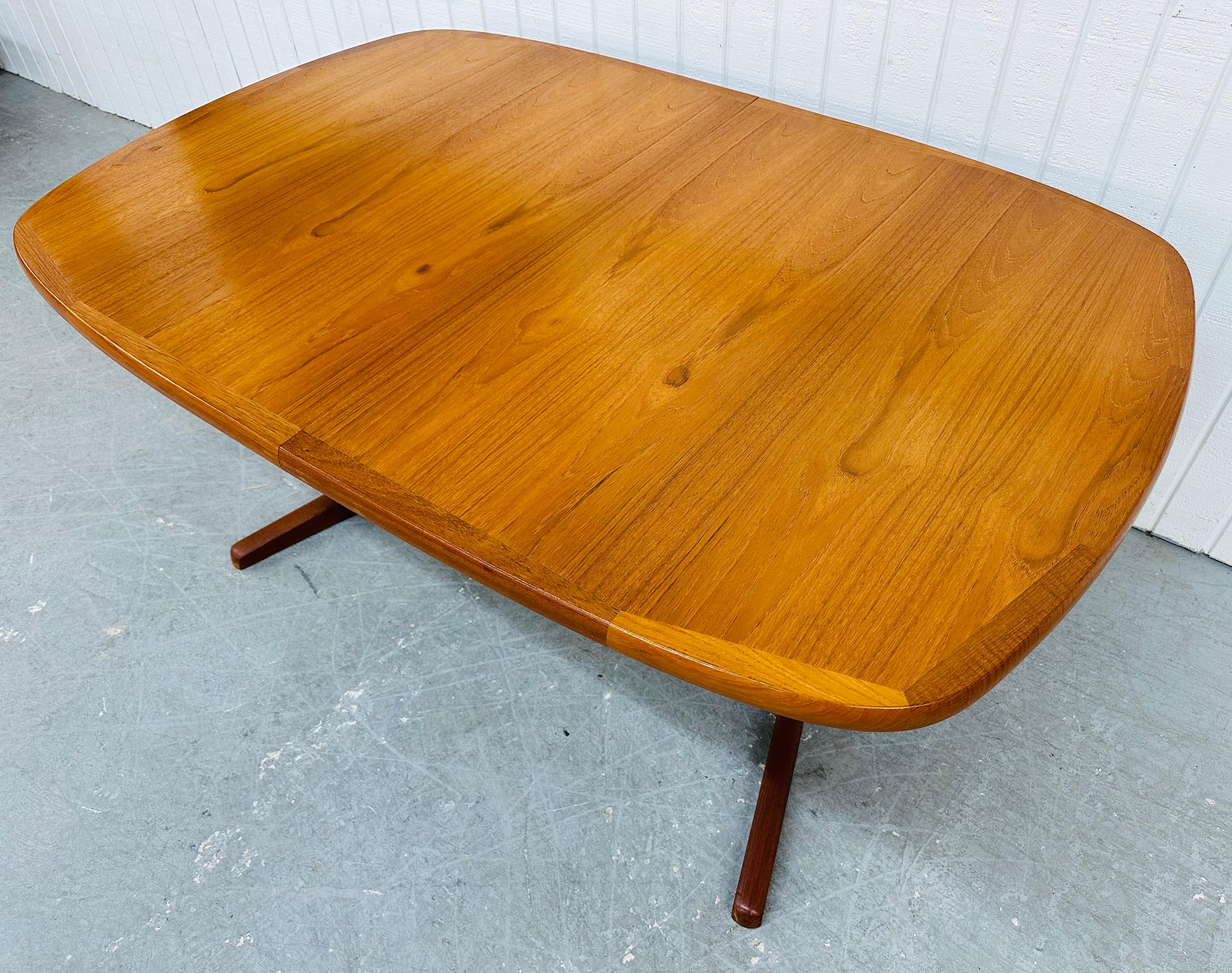 Mid-Century Modern Table de salle à manger danoise moderne vintage en teck en vente
