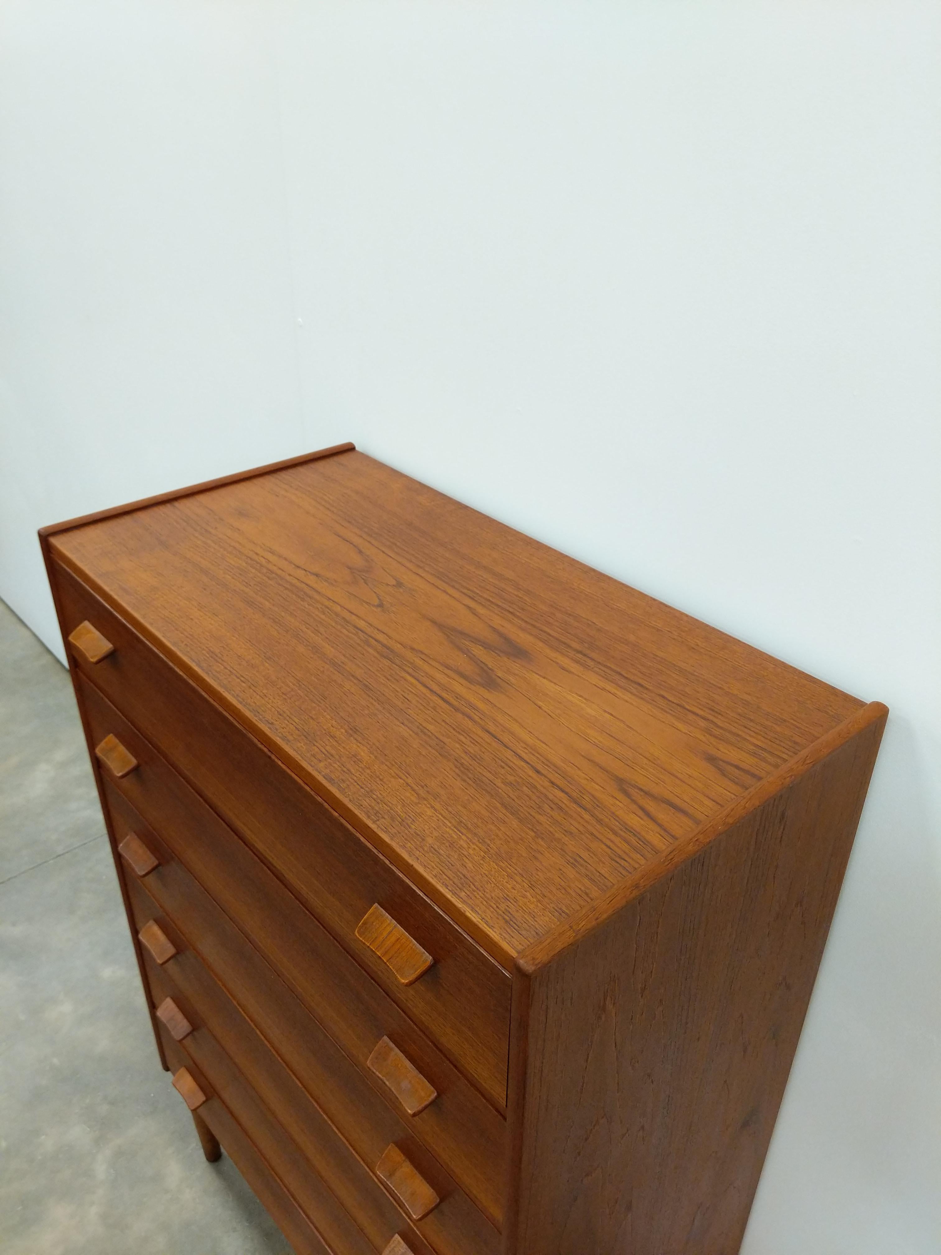 Vintage Danish Modern Teak Dresser by Munch Slagelse In Good Condition In Gardiner, NY
