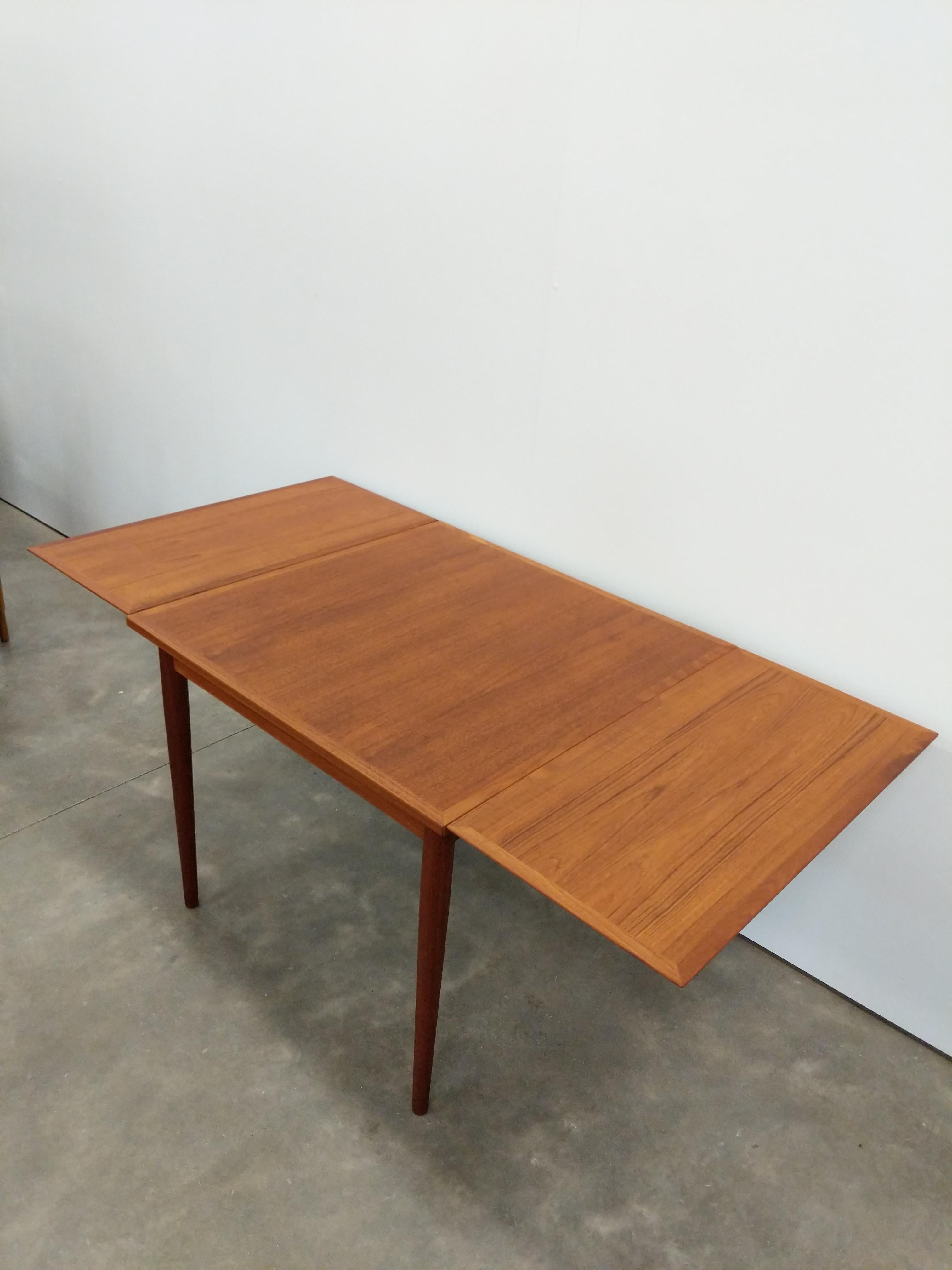 Vintage Danish Modern Teak Extendable Dining Table by Fornem Møbelkunst 2