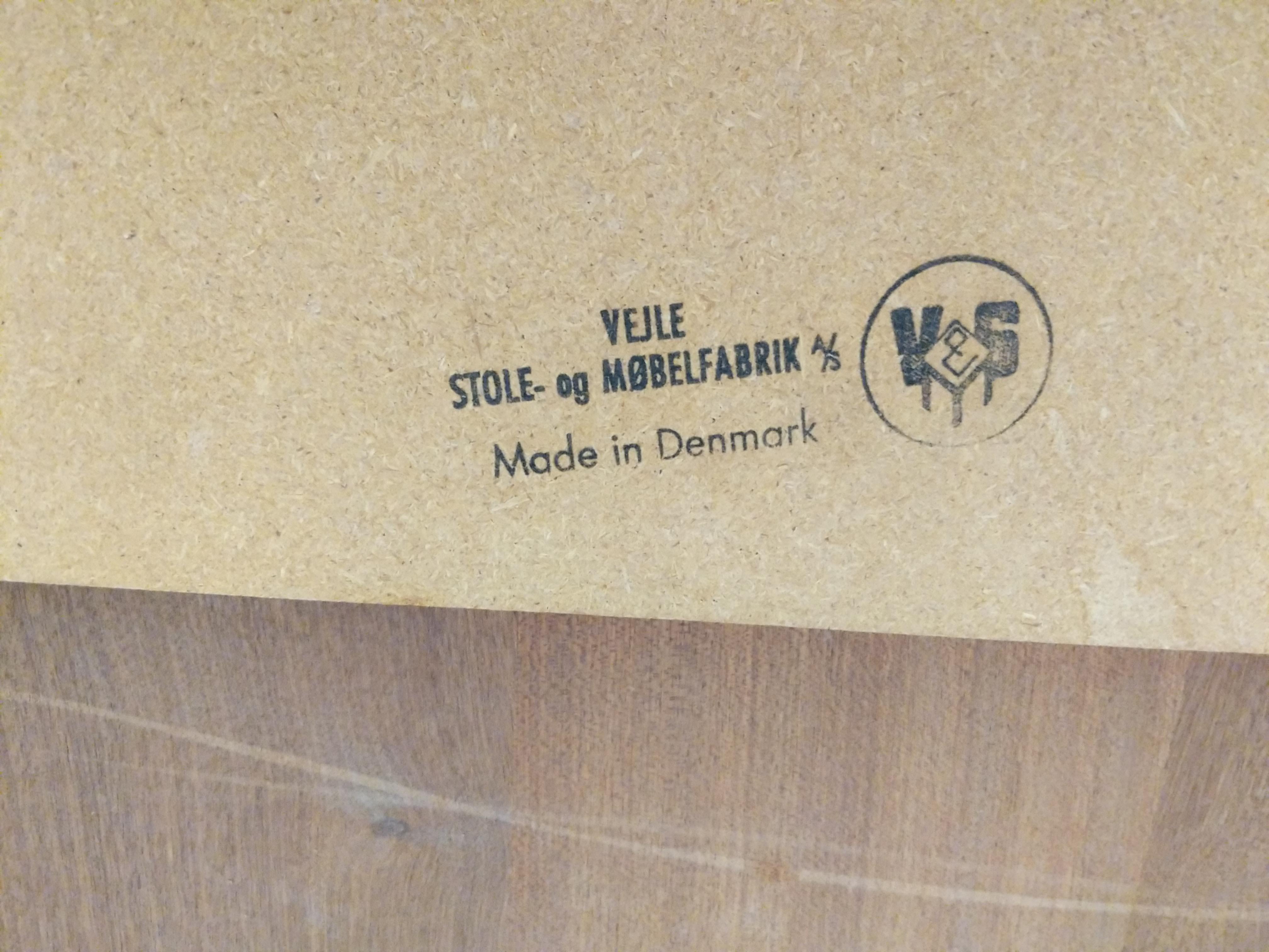 Ausziehbarer dänischer moderner Vintage-Esstisch aus Teakholz von Henning Kjaernulf 4