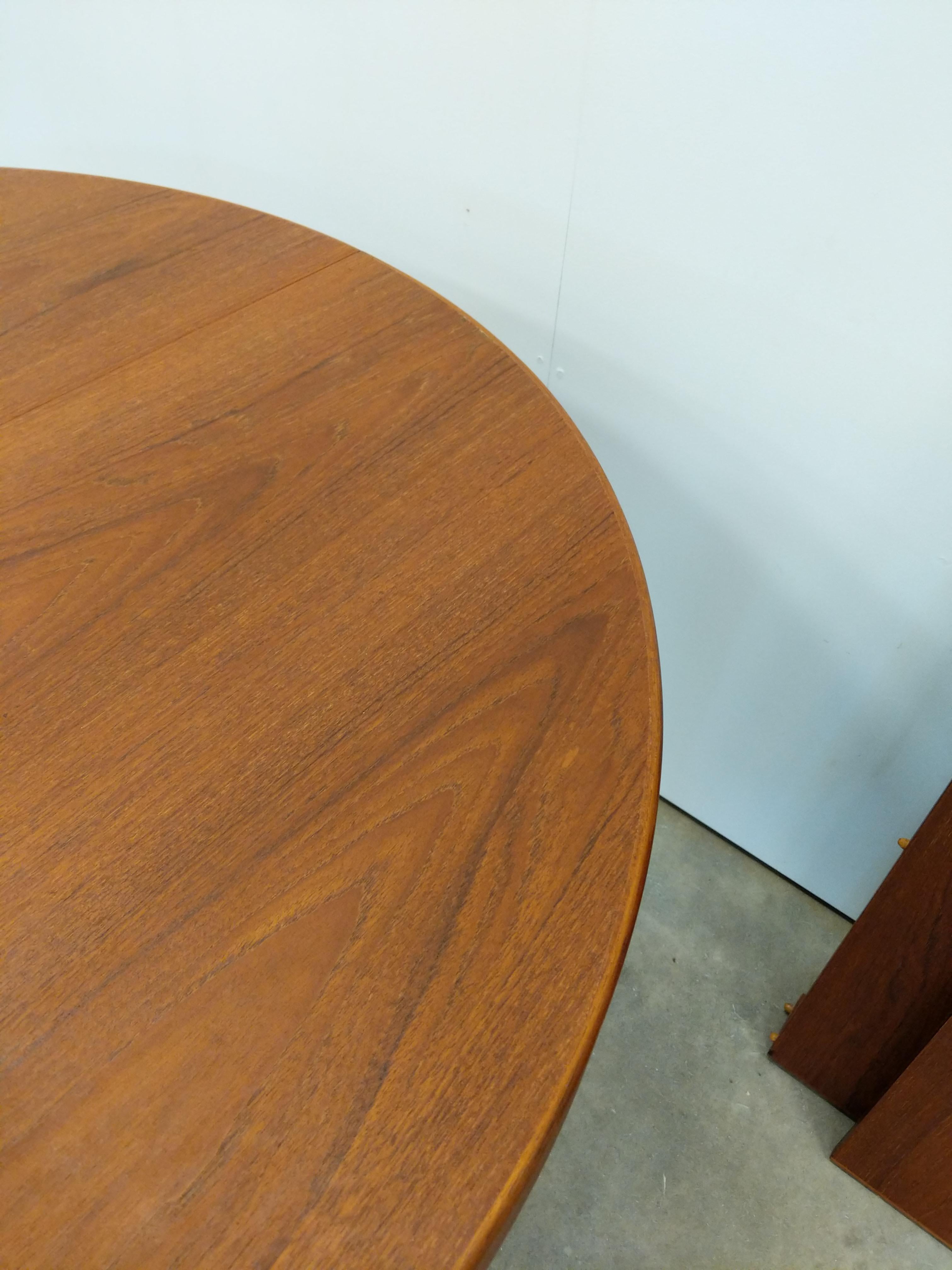 Danese Tavolo da pranzo allungabile in teak danese moderno vintage di Svend Åge Madsen in vendita