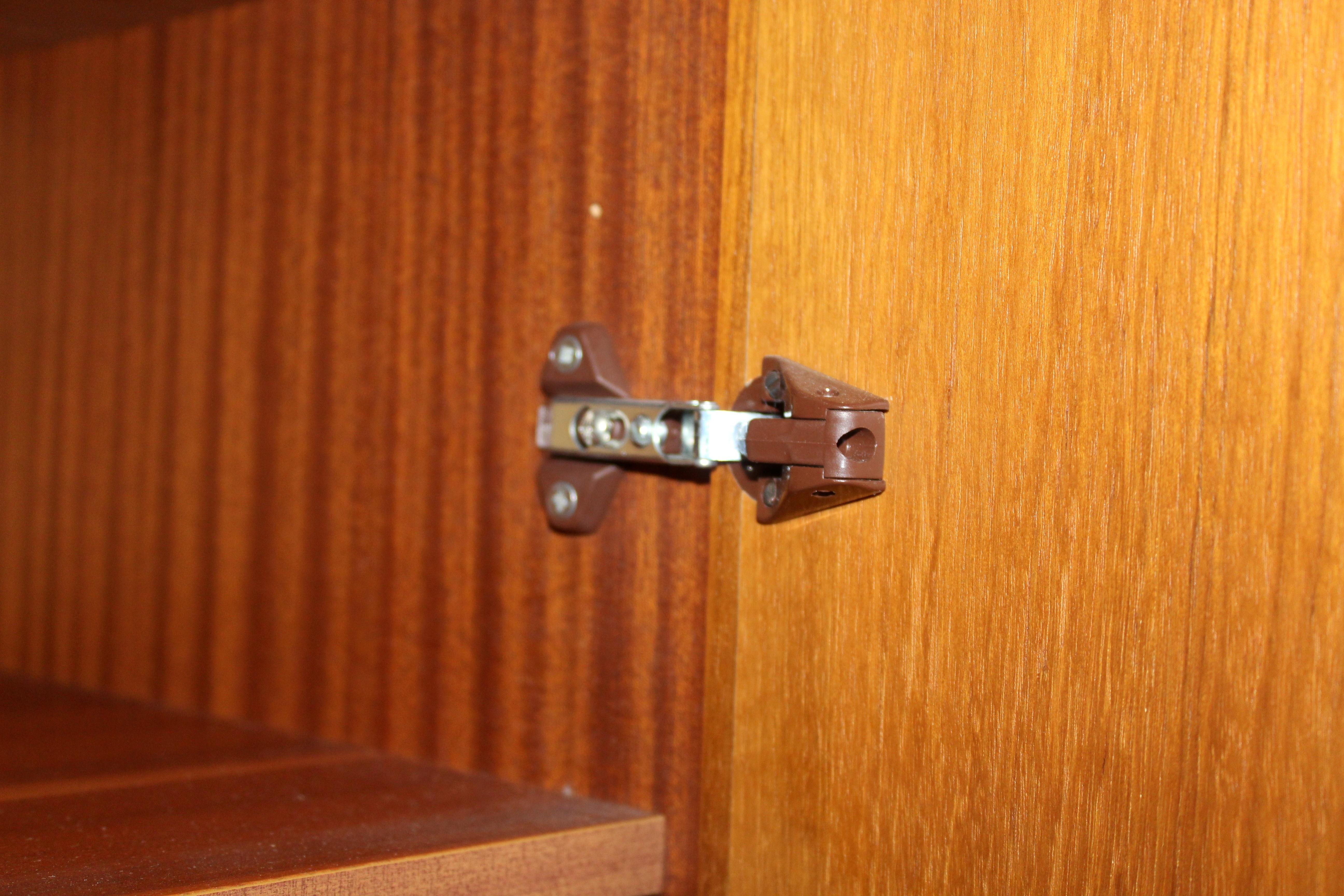 Cassapanca da gentiluomo in teak danese moderna d'epoca in vendita 8