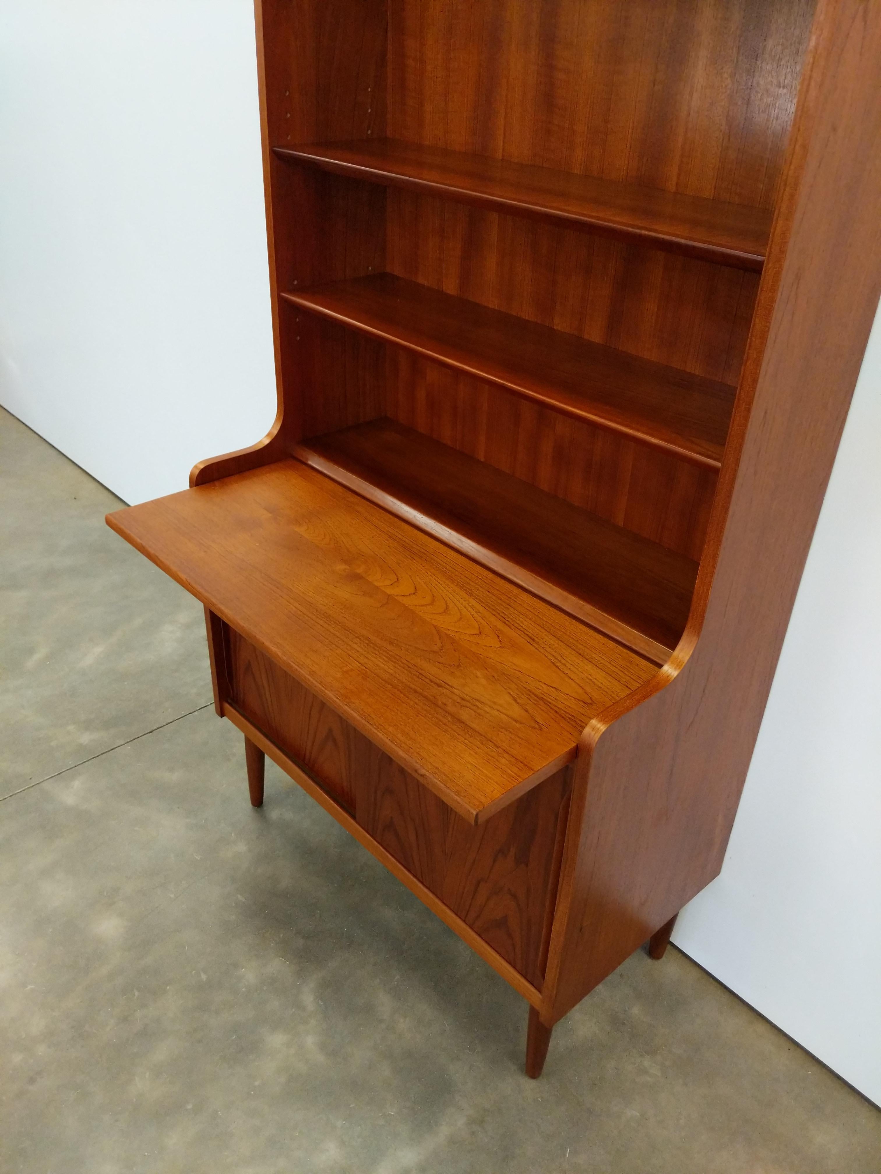 Mid-Century Modern Vintage Danish Modern Teak Hjørnebo Secretary Desk / Bookshelf